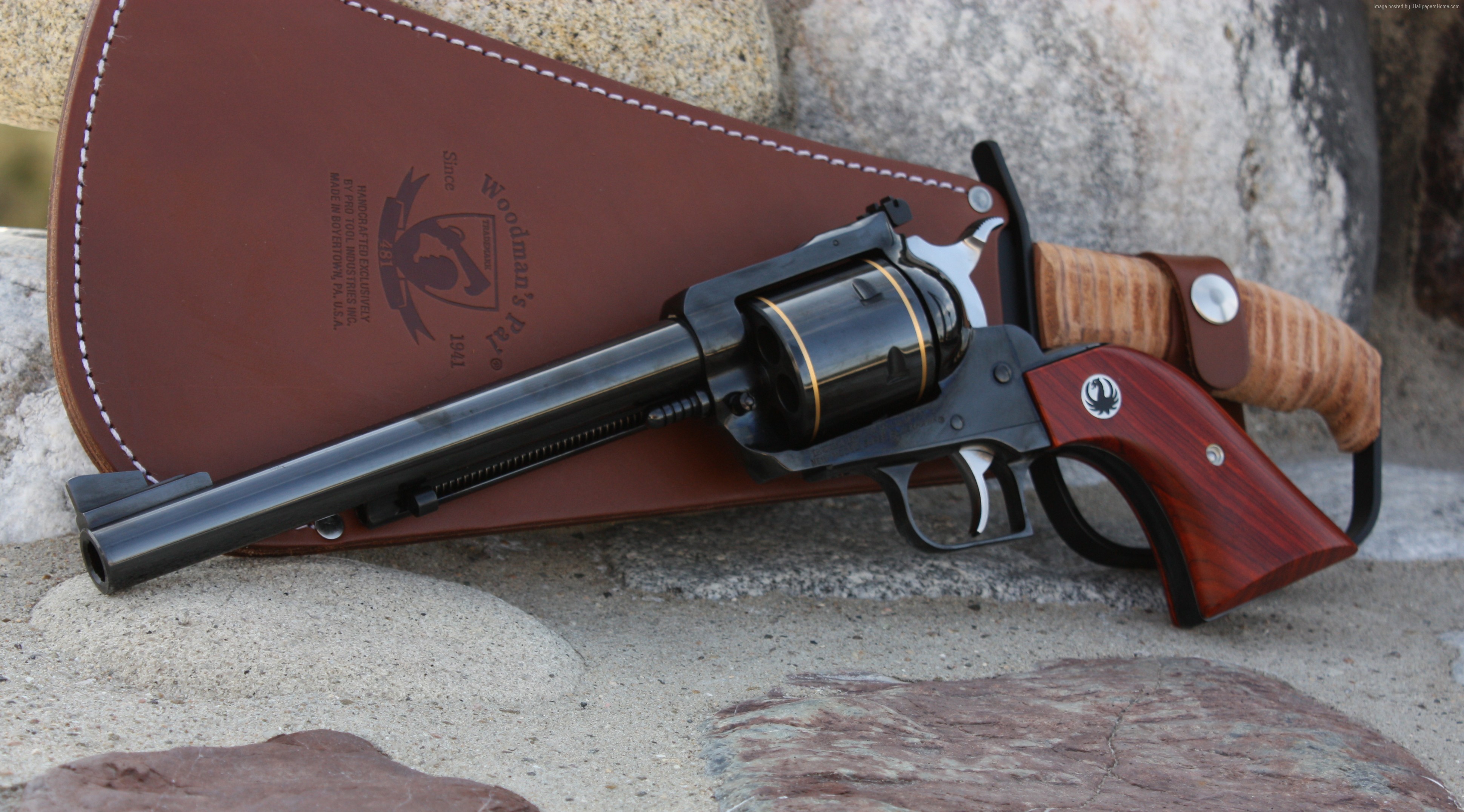 Ruger Super Blackhawk .44 Magnum revolver with holster HD Wallpaper