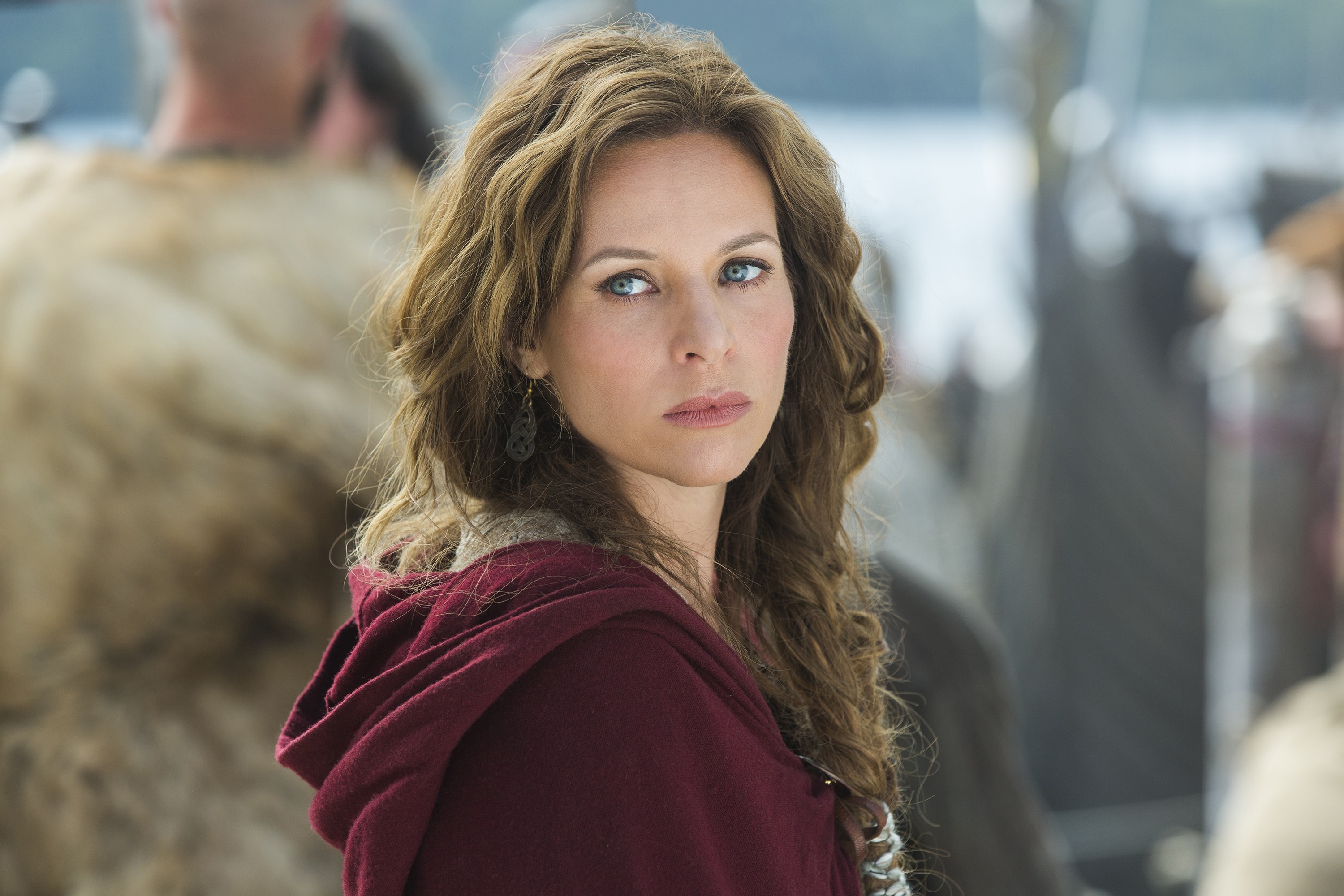 Jessalyn Gilsig in a maroon cloak HD Wallpaper
