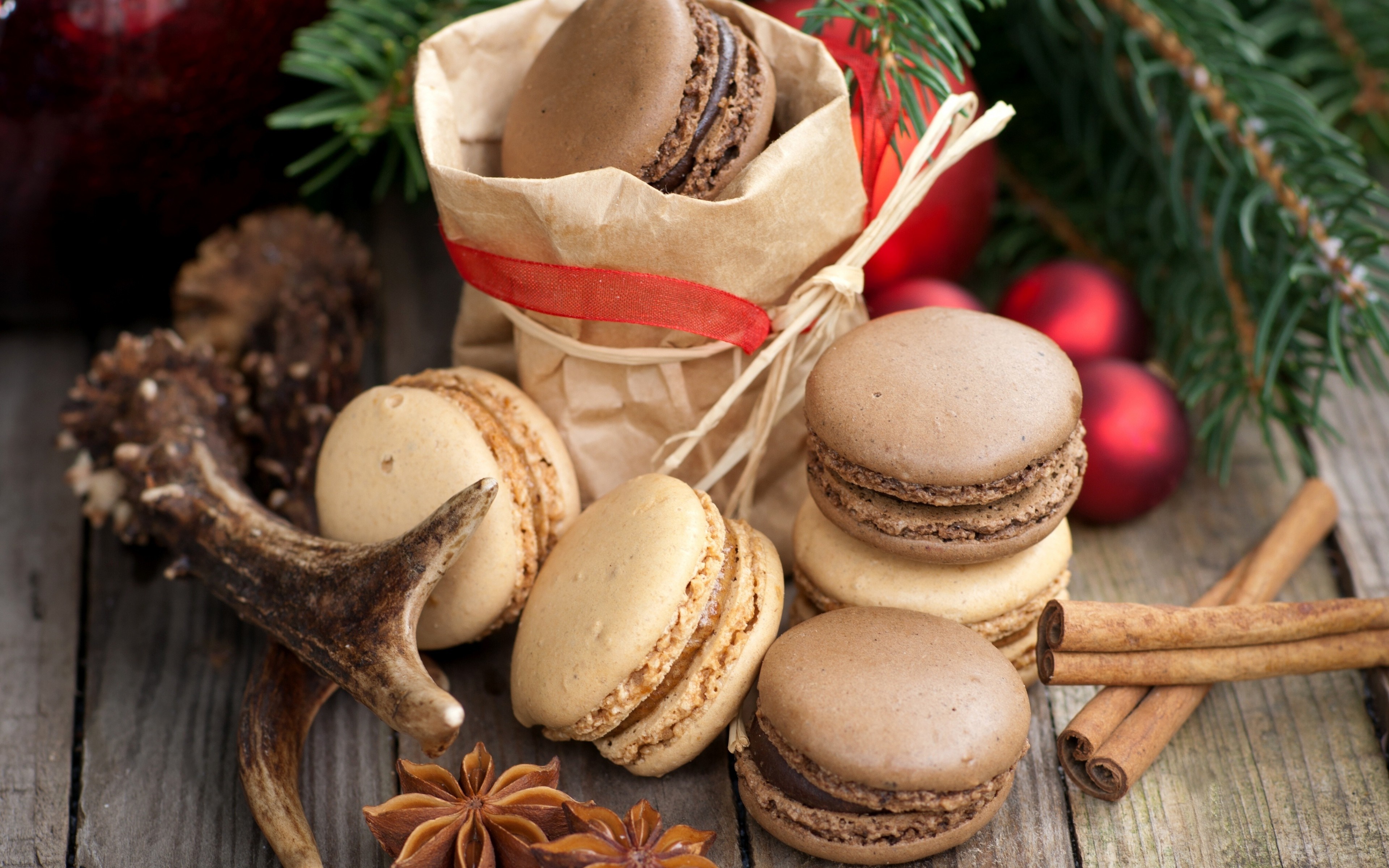 Christmas macarons with festive decorations HD Wallpaper
