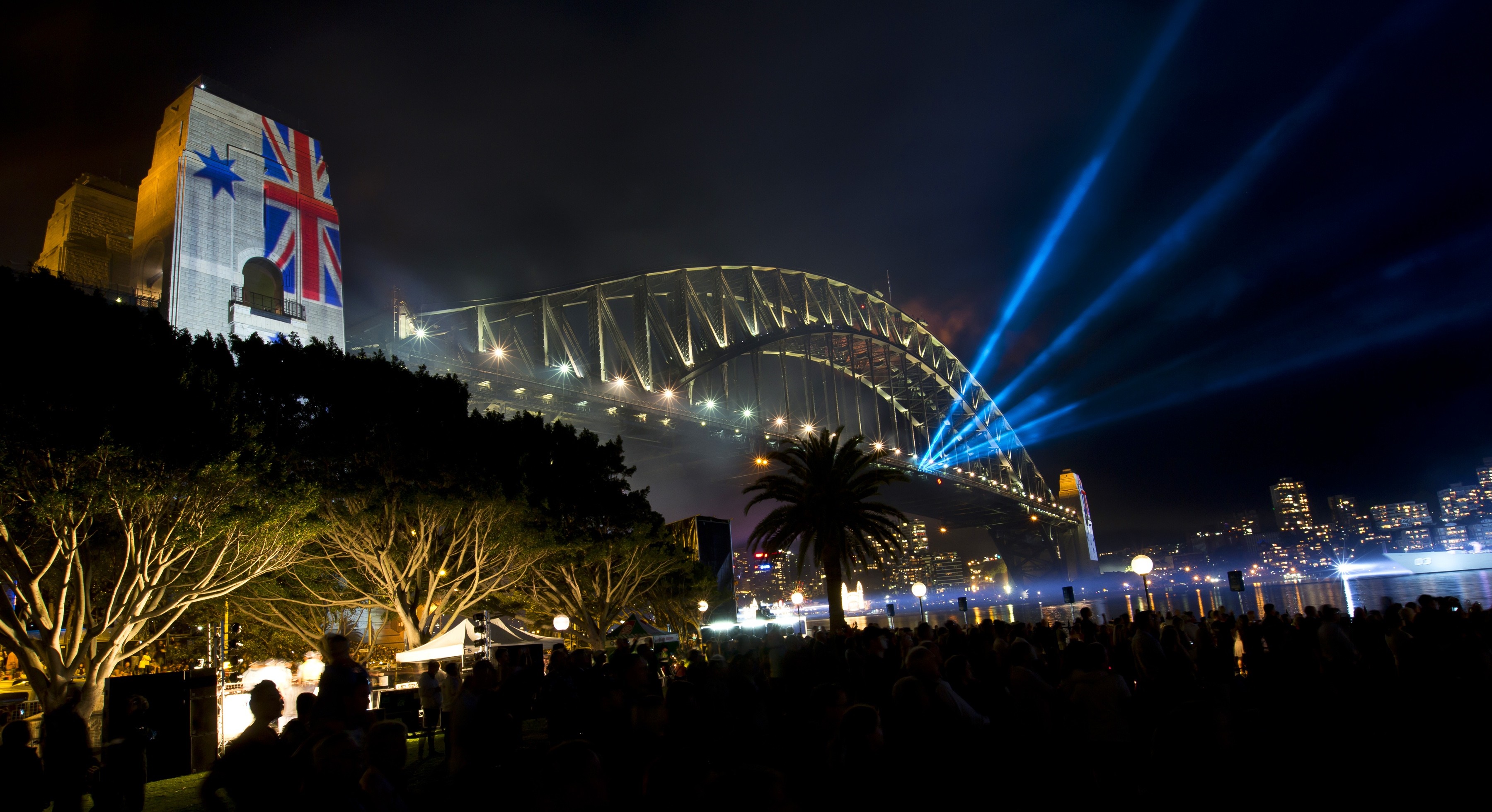 Sydney Harbour Bridge illuminated with Australian flag projection HD Wallpaper