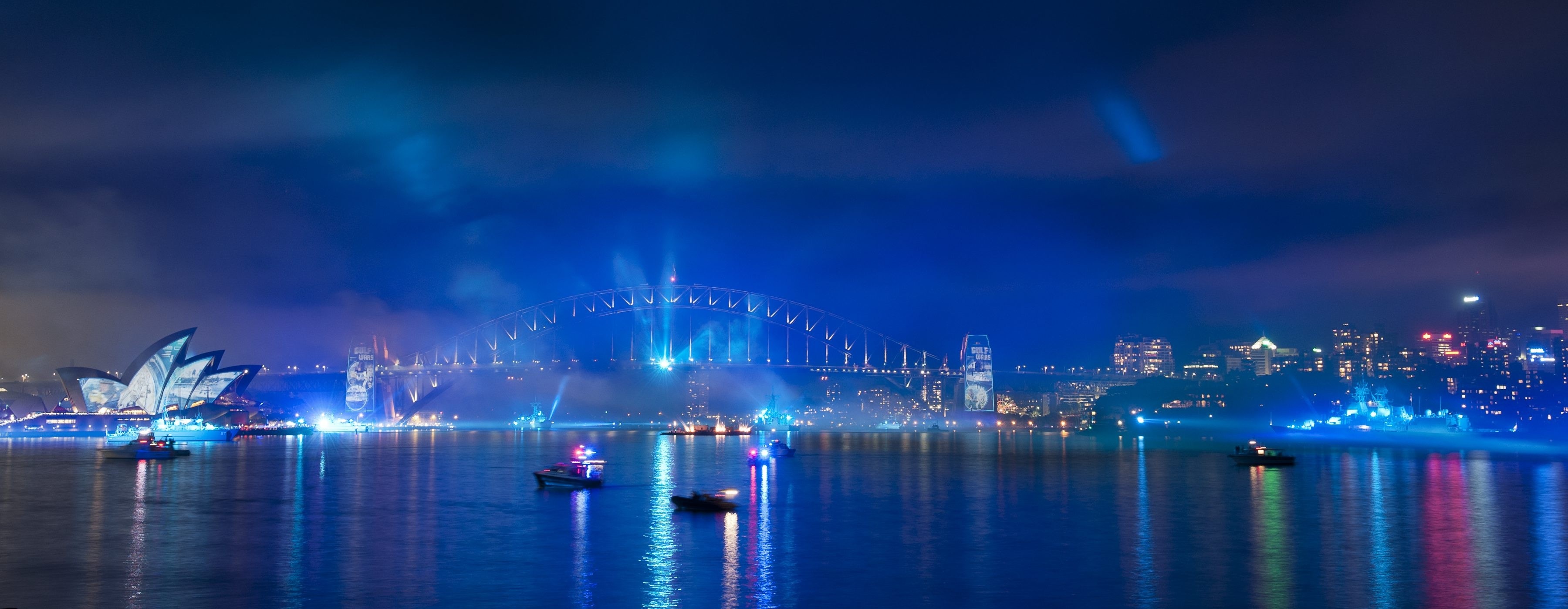 Sydney Opera House and Harbour Bridge at night HD Wallpaper