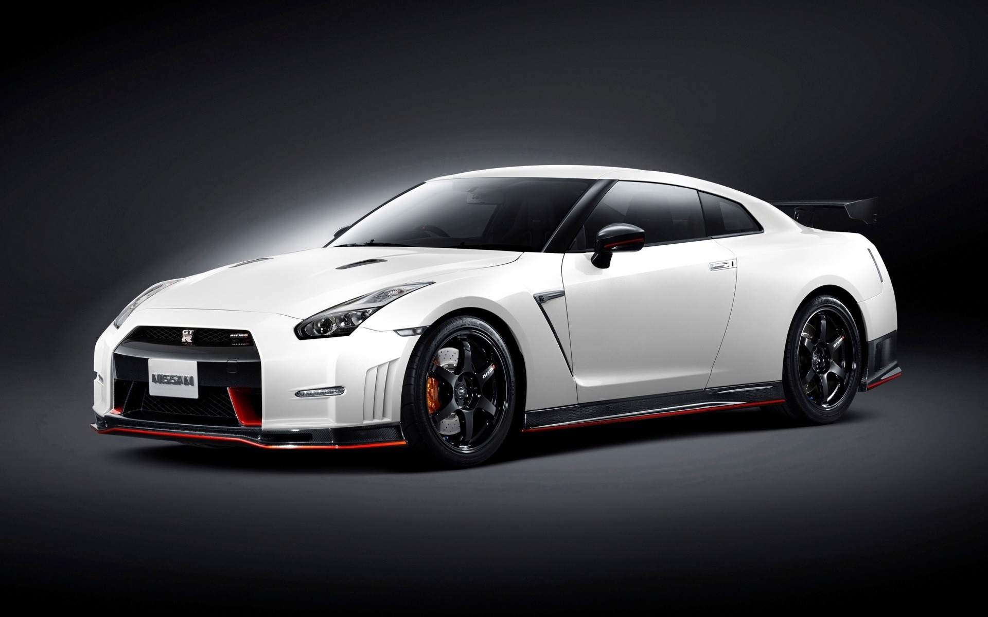 White Nissan GT-R Nismo sports car HD Wallpaper
