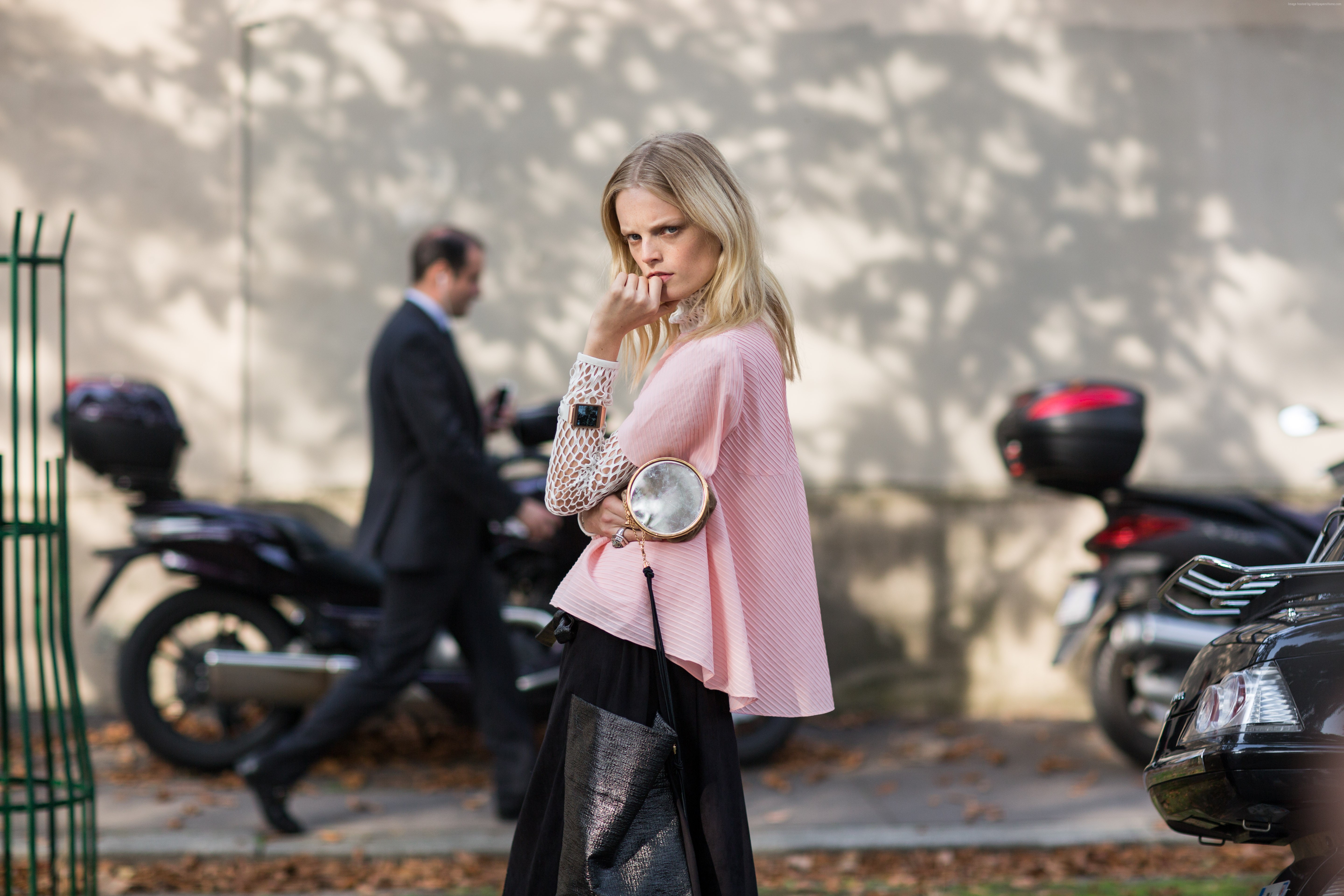 Hanne-Gaby Odiele in pink top and black skirt HD Wallpaper