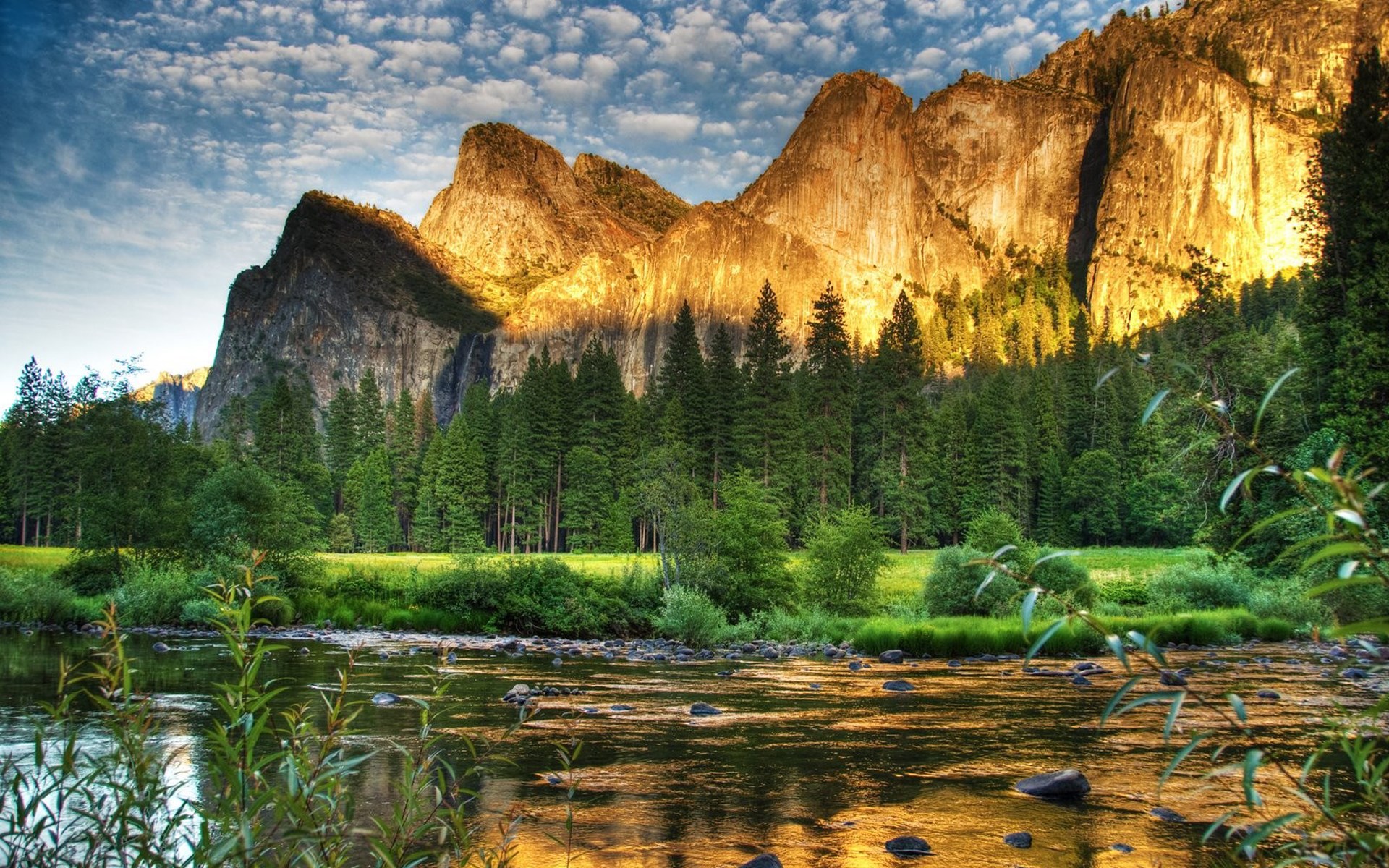 El Capitan and Merced River in Yosemite National Park HD Wallpaper