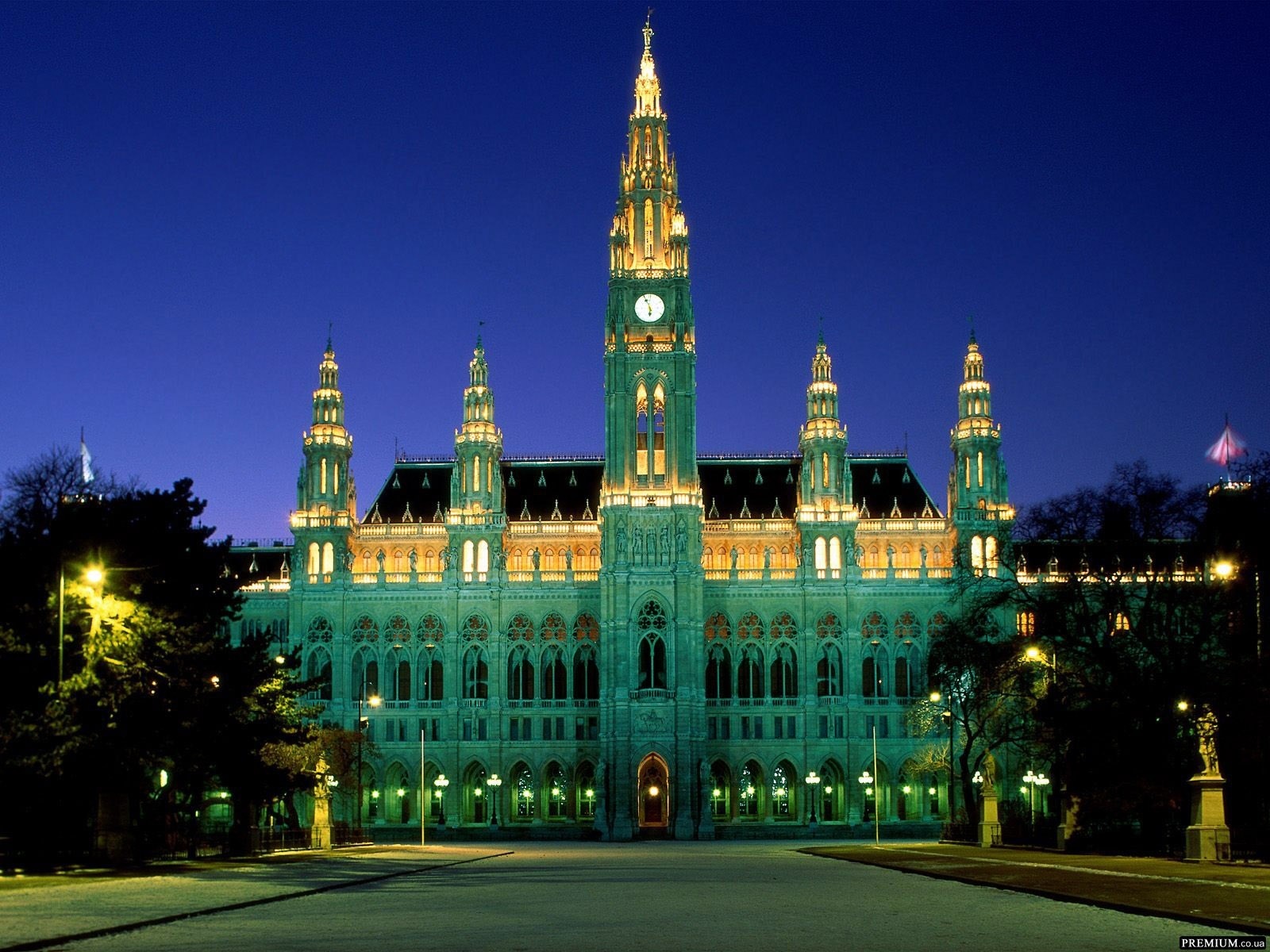 Vienna City Hall at Night HD Wallpaper