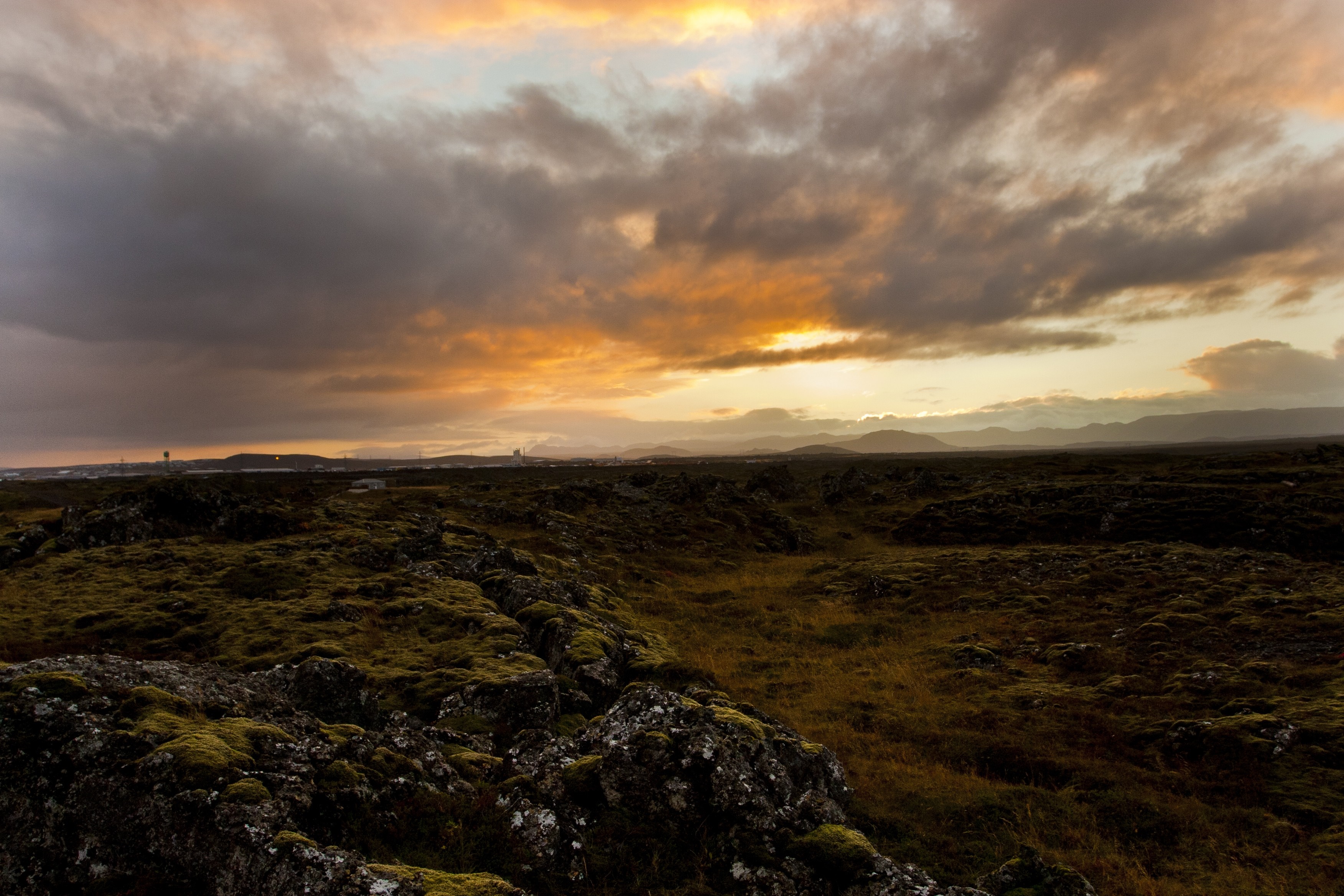 Rocky landscape at sunset in Iceland HD Wallpaper