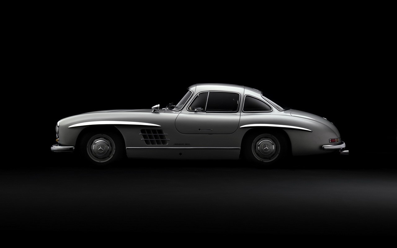 Silver Mercedes-Benz 300SL Gullwing Coupe HD Wallpaper
