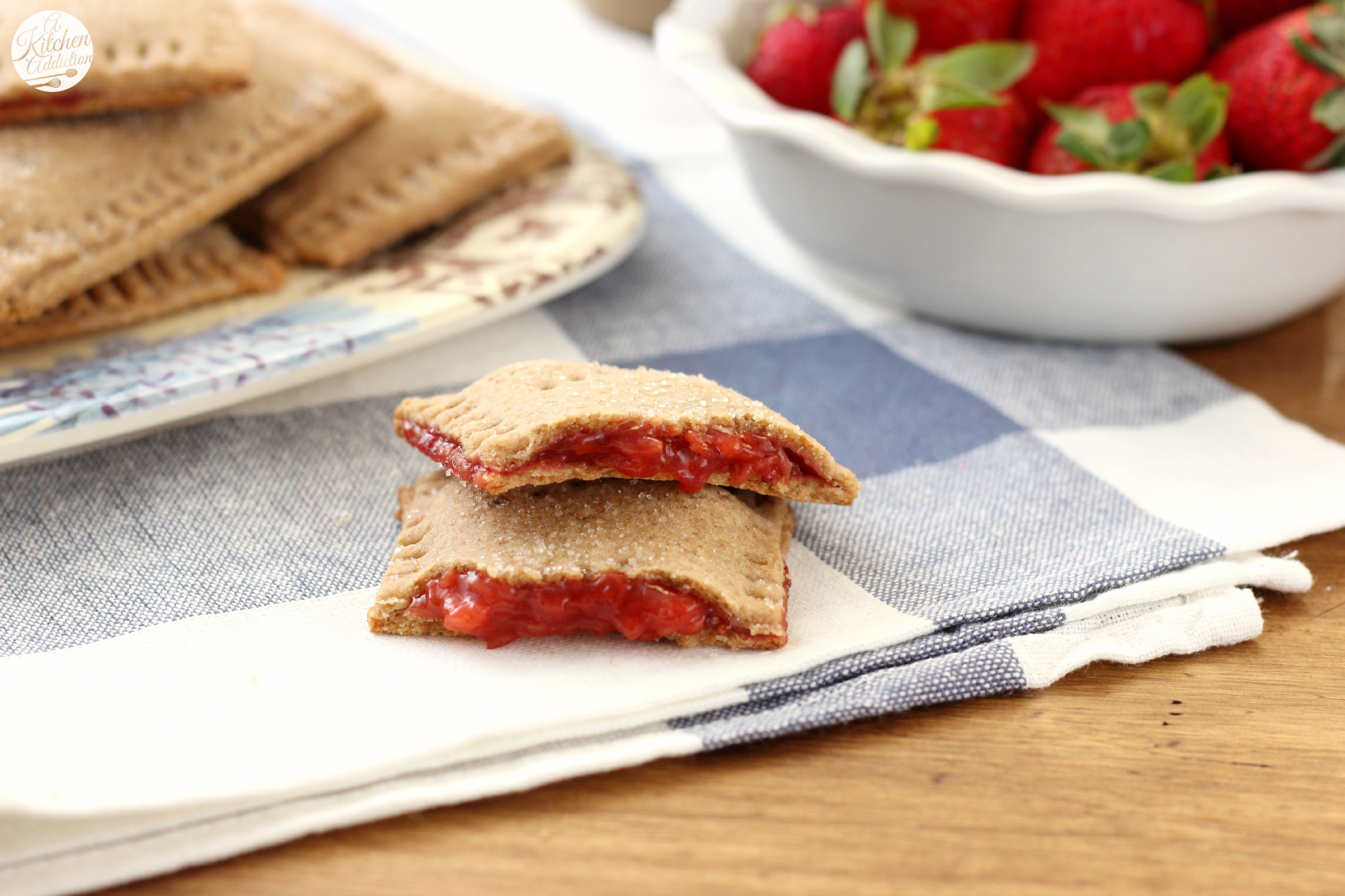 Strawberry Pop-Tarts with Strawberries HD Wallpaper