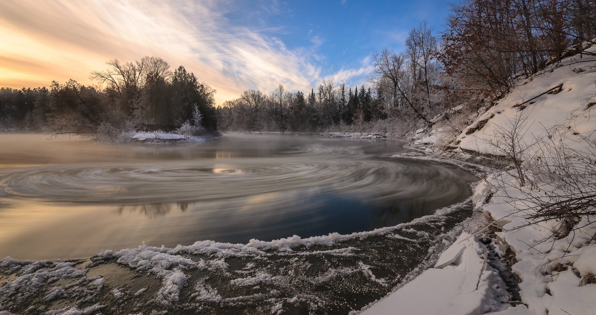 Winter river with ice and mist at sunrise HD Wallpaper