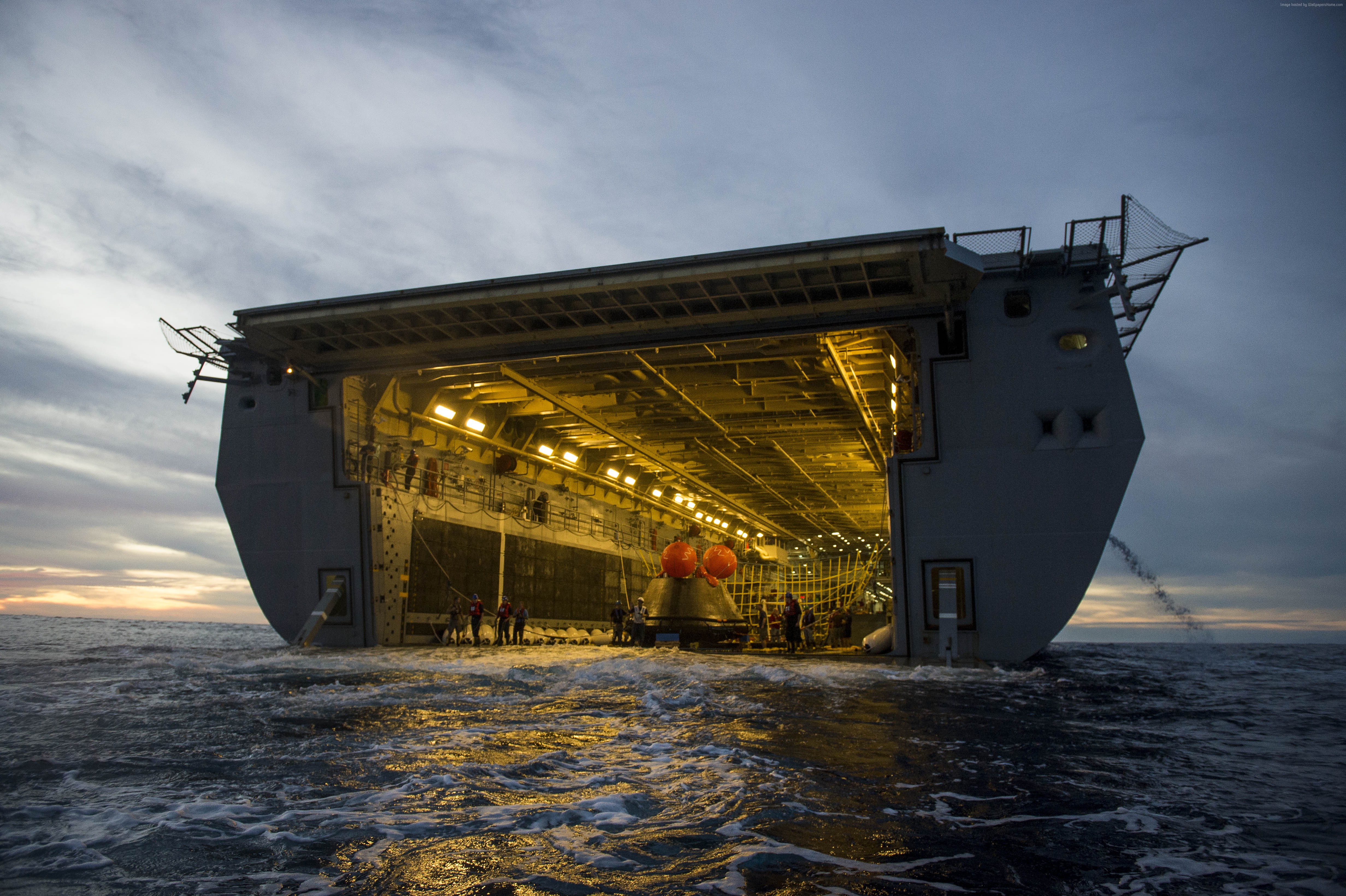 USS Anchorage and Orion spaceship during rescue mission HD Wallpaper
