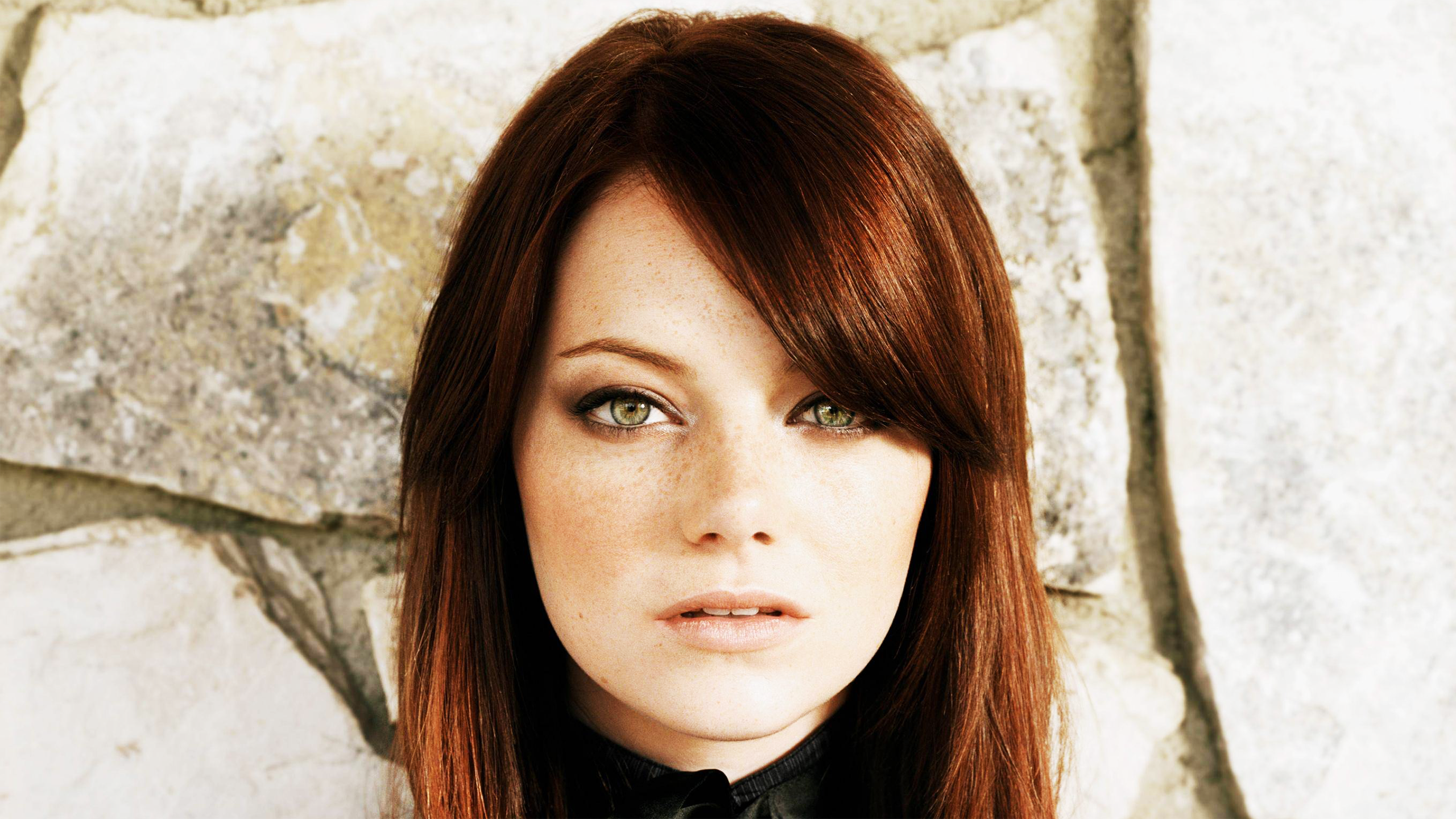 Emma Stone close up portrait photography HD Wallpaper