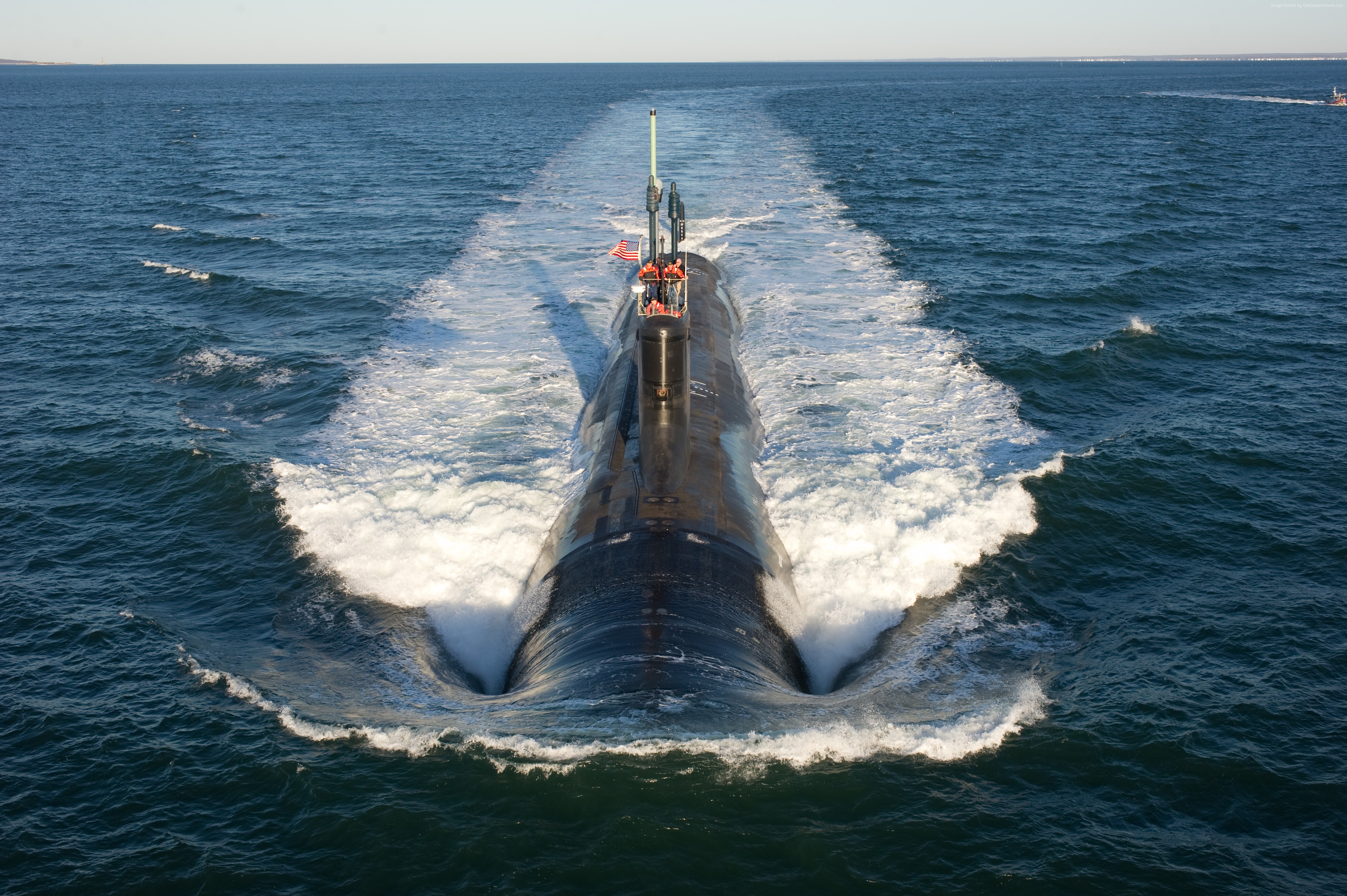 USS North Dakota submarine sailing on the ocean HD Wallpaper