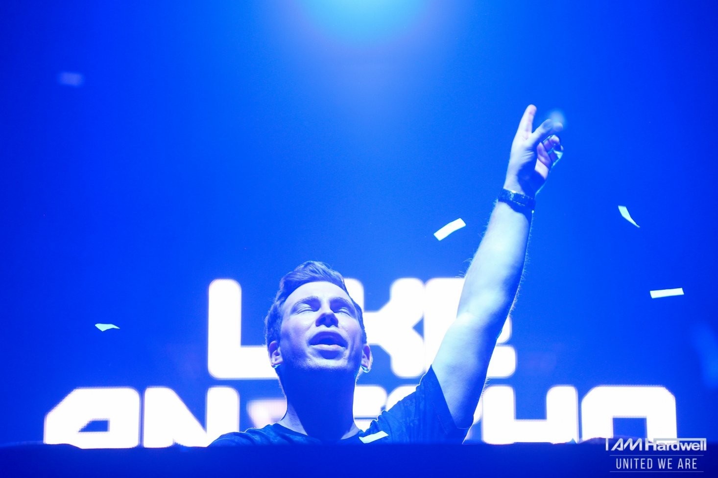 DJ Hardwell performing at I AM Hardwell United We Are concert HD Wallpaper