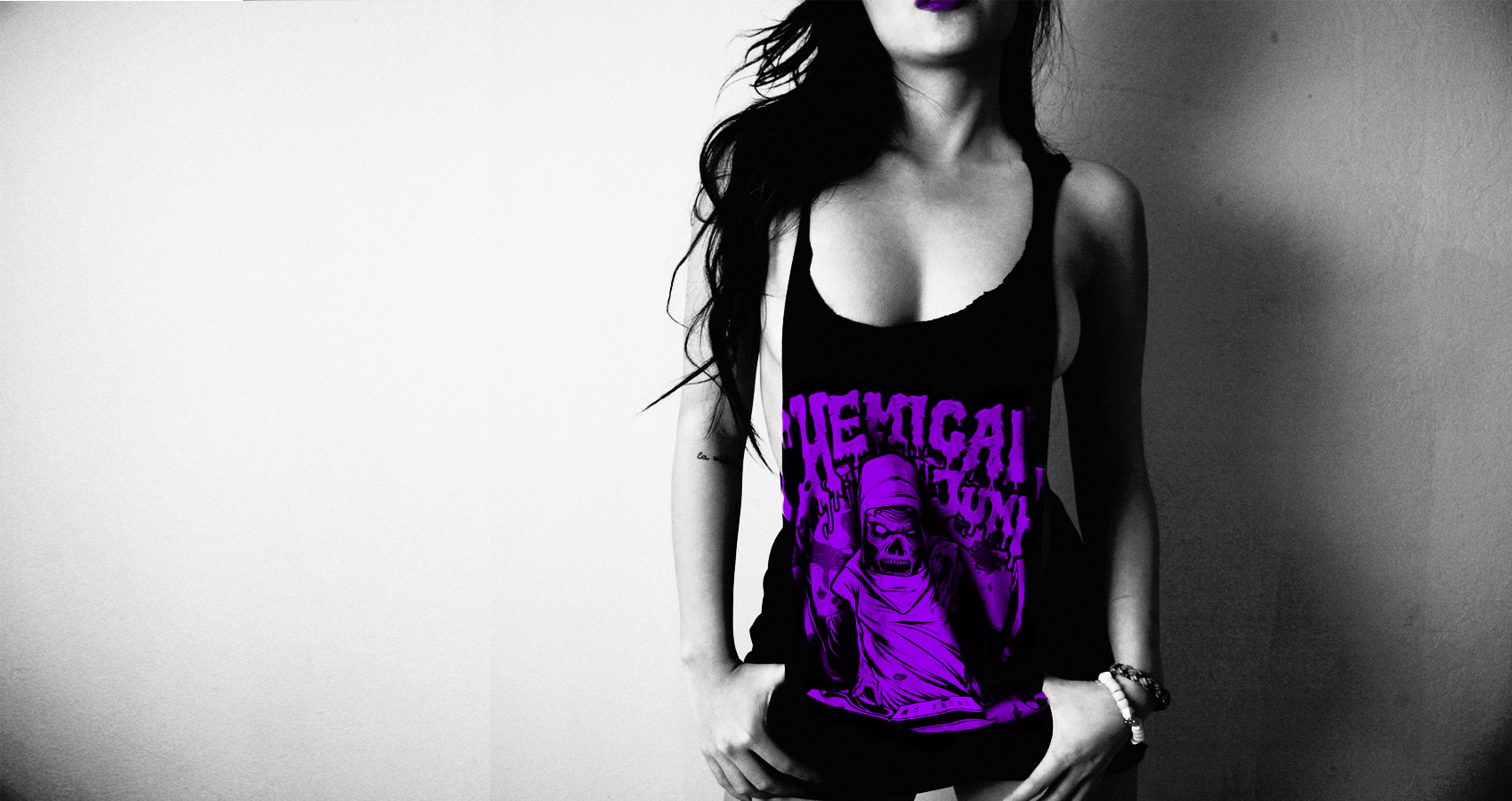 Woman in black tank top with purple graphic HD Wallpaper