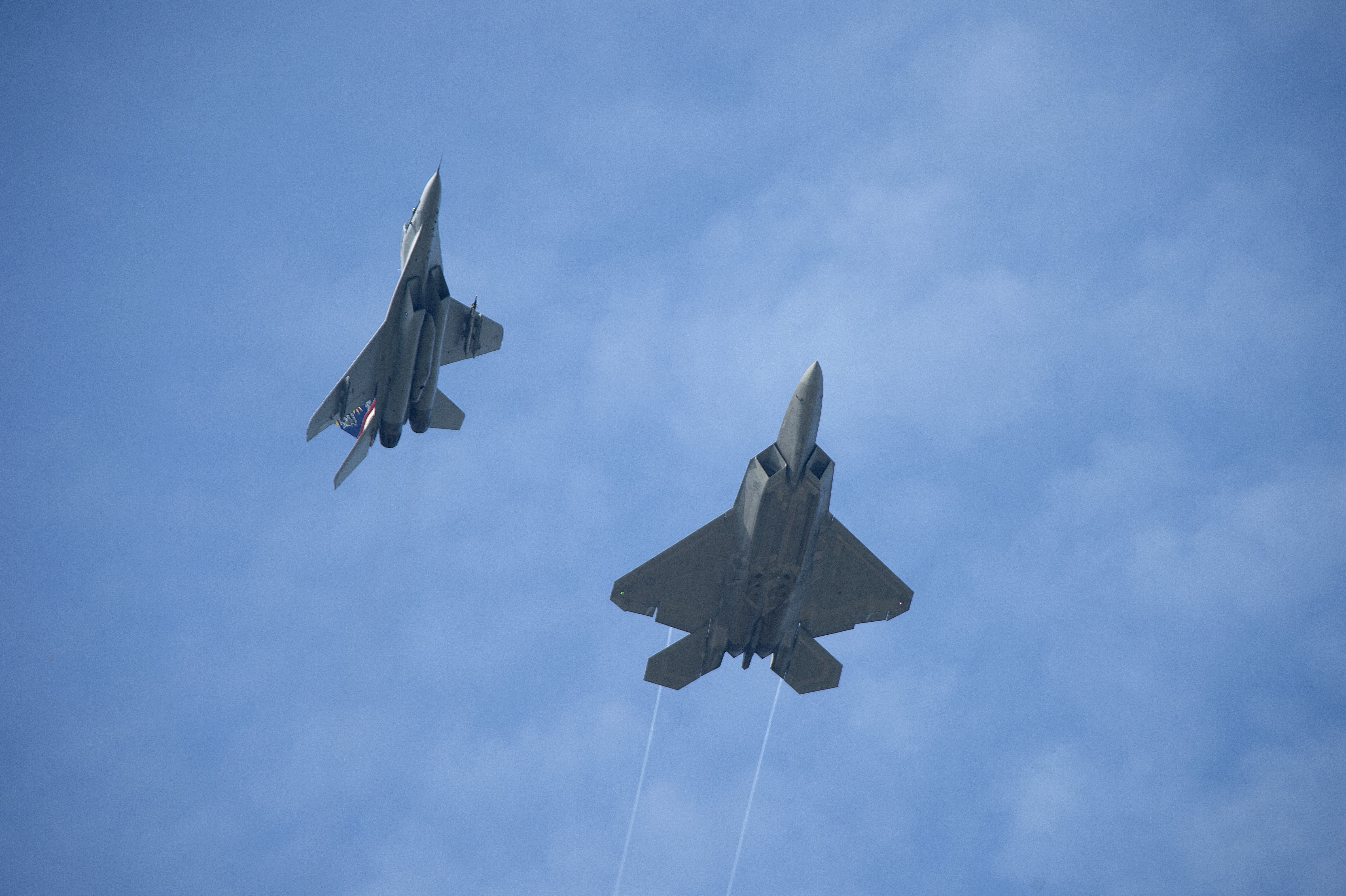 Two fighter jets flying in the sky HD Wallpaper