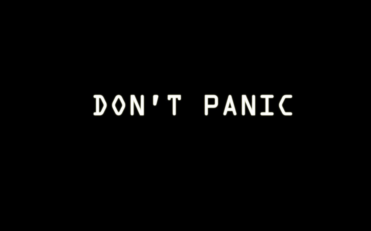 DON'T PANIC text from The Hitchhiker's Guide to the Galaxy HD Wallpaper