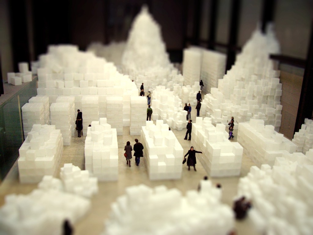 White block installation with people HD Wallpaper