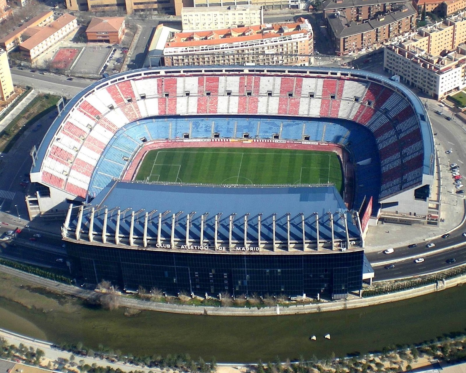 Aerial view of the Estadio Vicente Calderón, home of Atlético Madrid HD Wallpaper