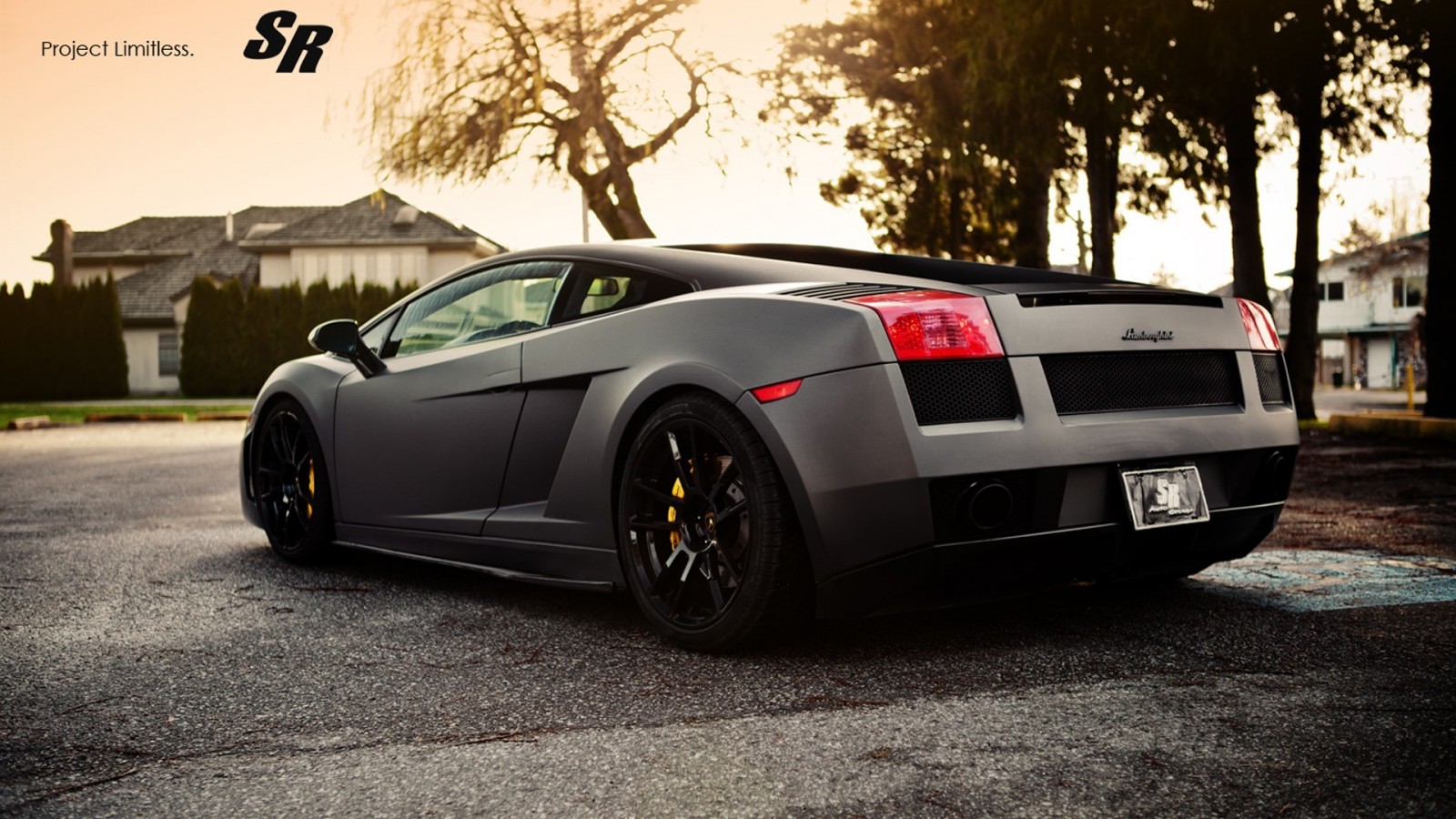 Matte gray Lamborghini Gallardo parked on asphalt HD Wallpaper