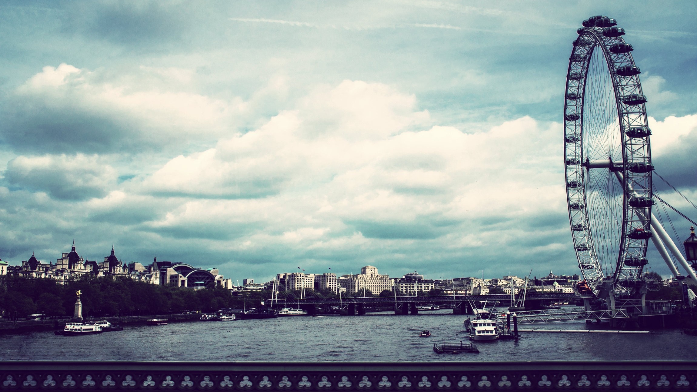 London Eye and cityscape across the River Thames HD Wallpaper