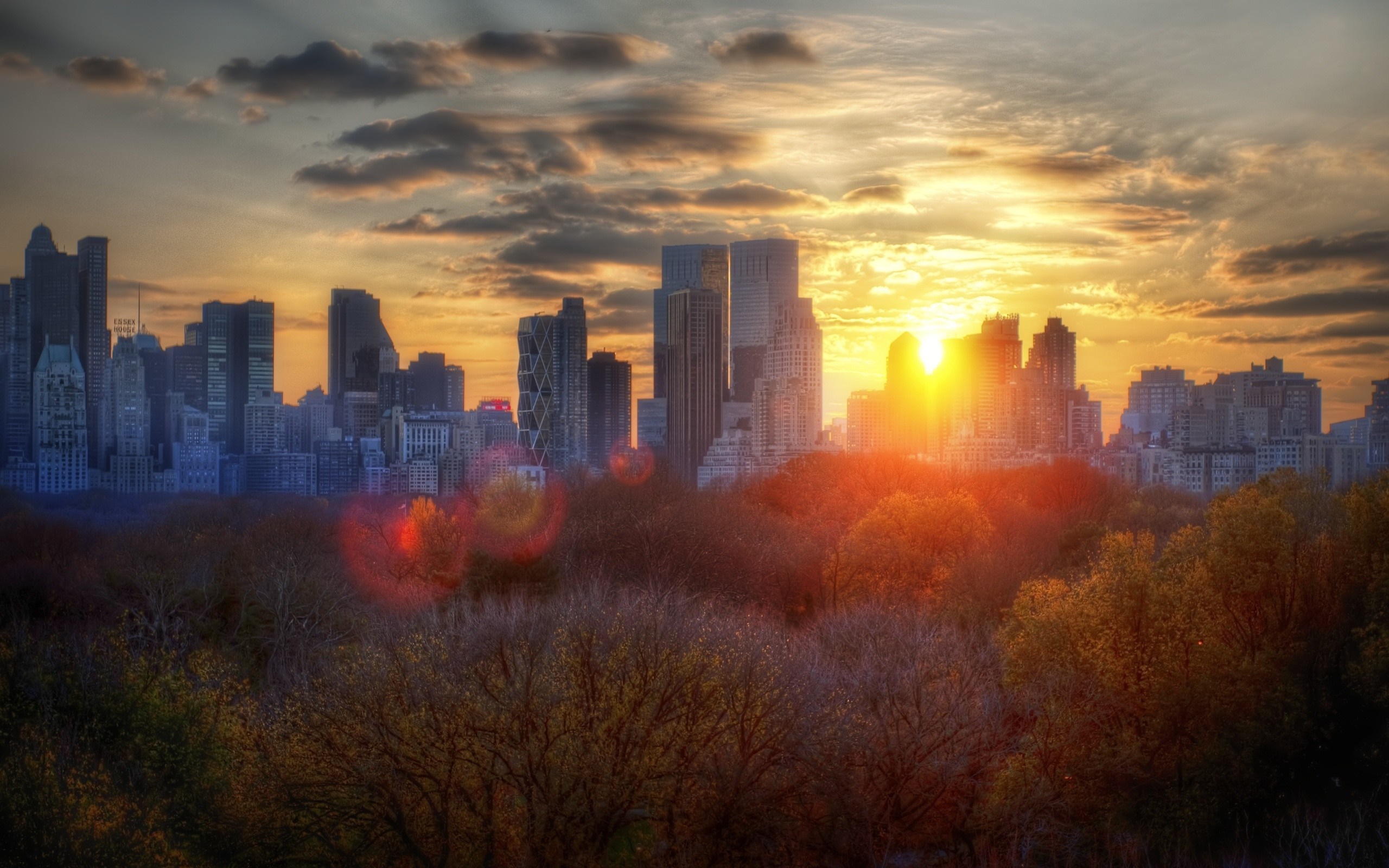 Sunset over Central Park and New York City skyline HD Wallpaper