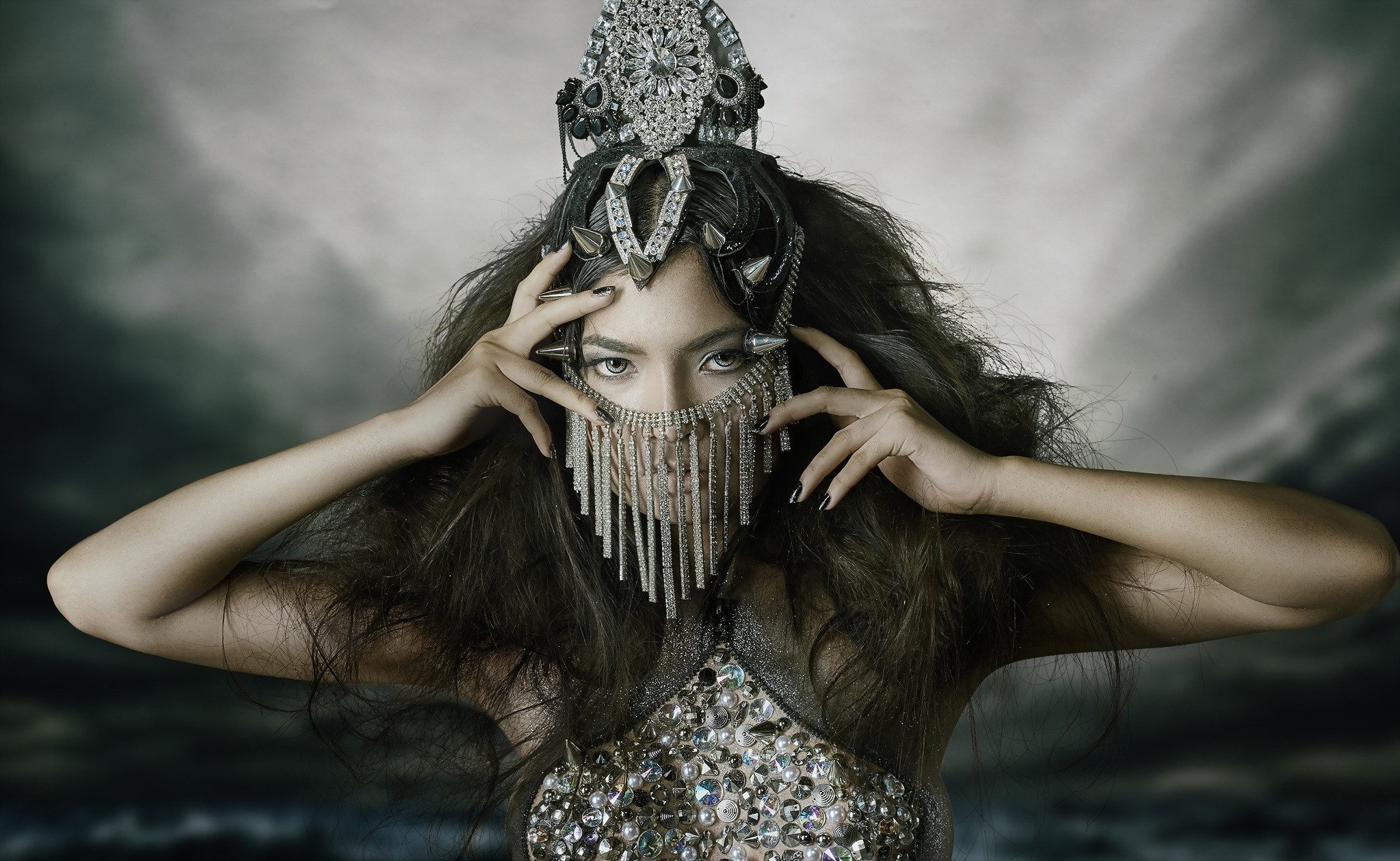 Model in ornate headdress and face veil HD Wallpaper