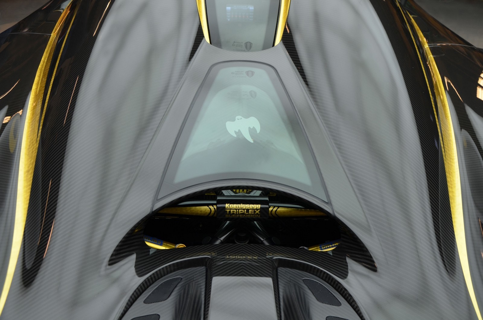 Koenigsegg Triplex Suspension on a Supercar HD Wallpaper
