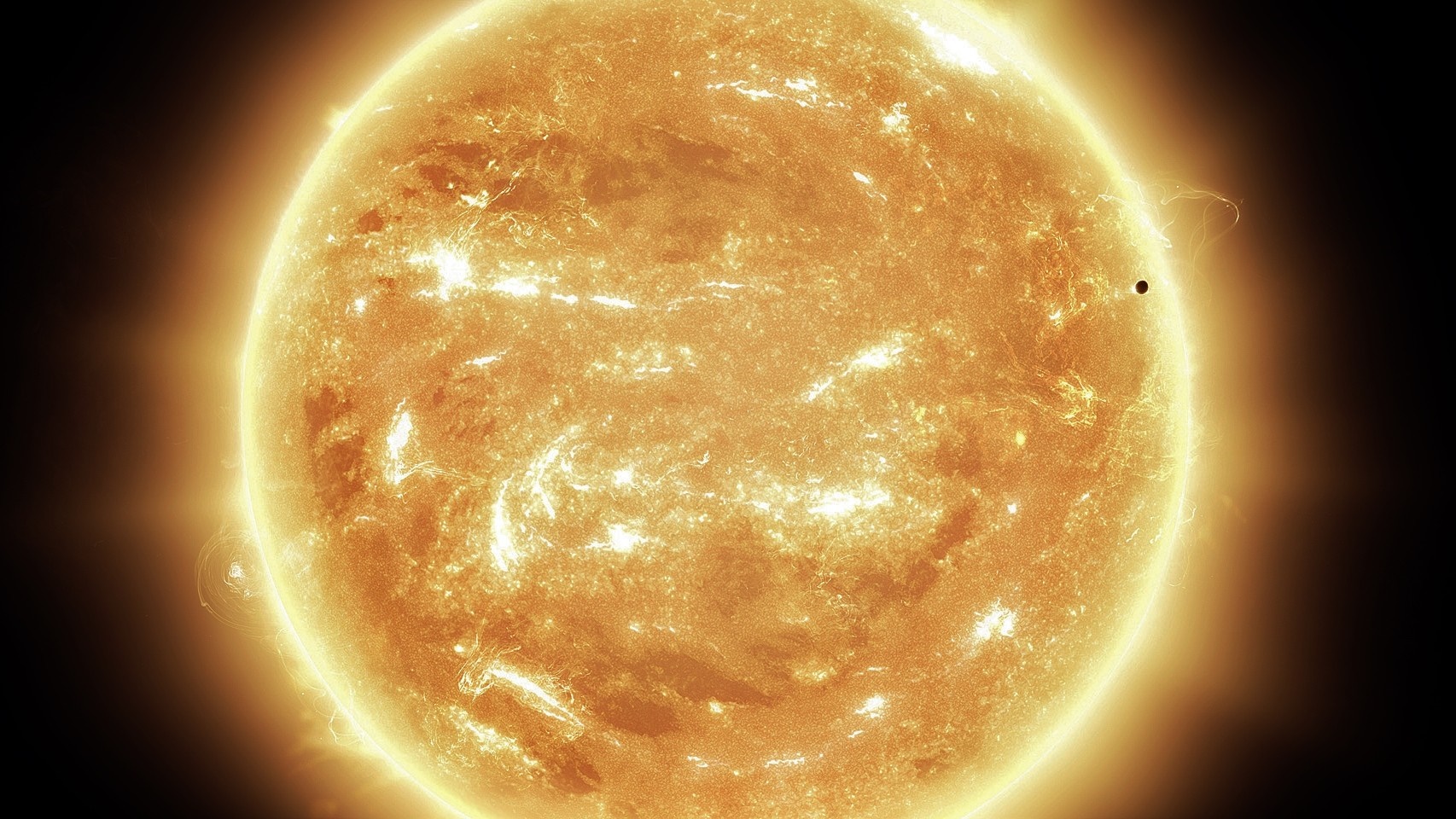 The Sun with a transit of Mercury HD Wallpaper