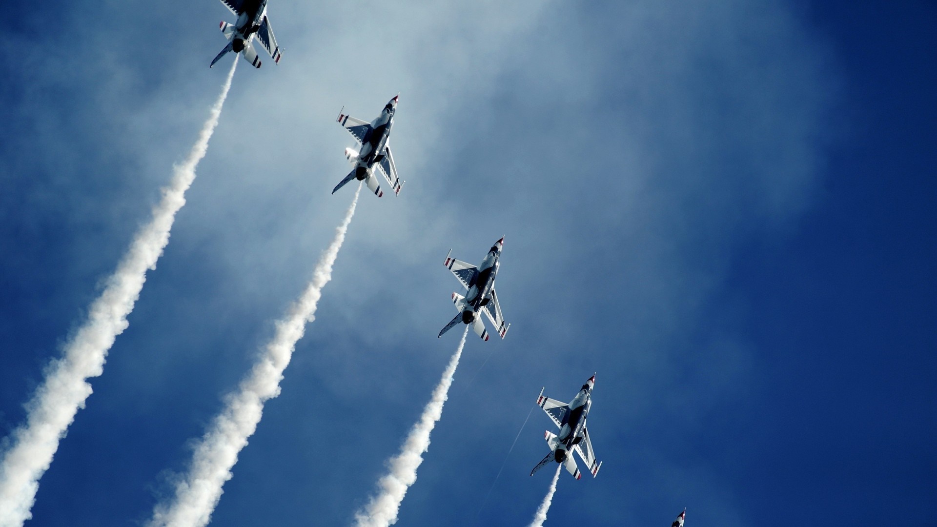 US Air Force Thunderbirds flying in formation HD Wallpaper
