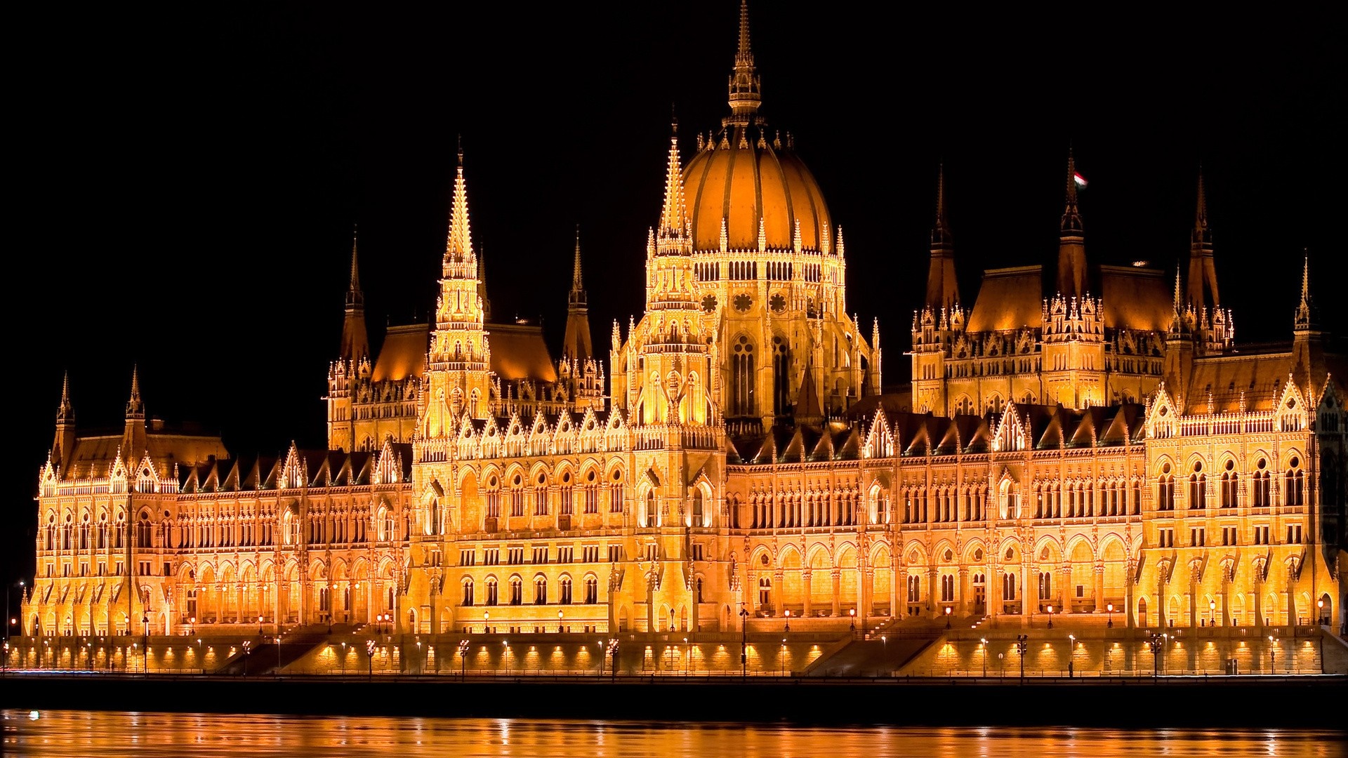 Hungarian Parliament Building at night HD Wallpaper
