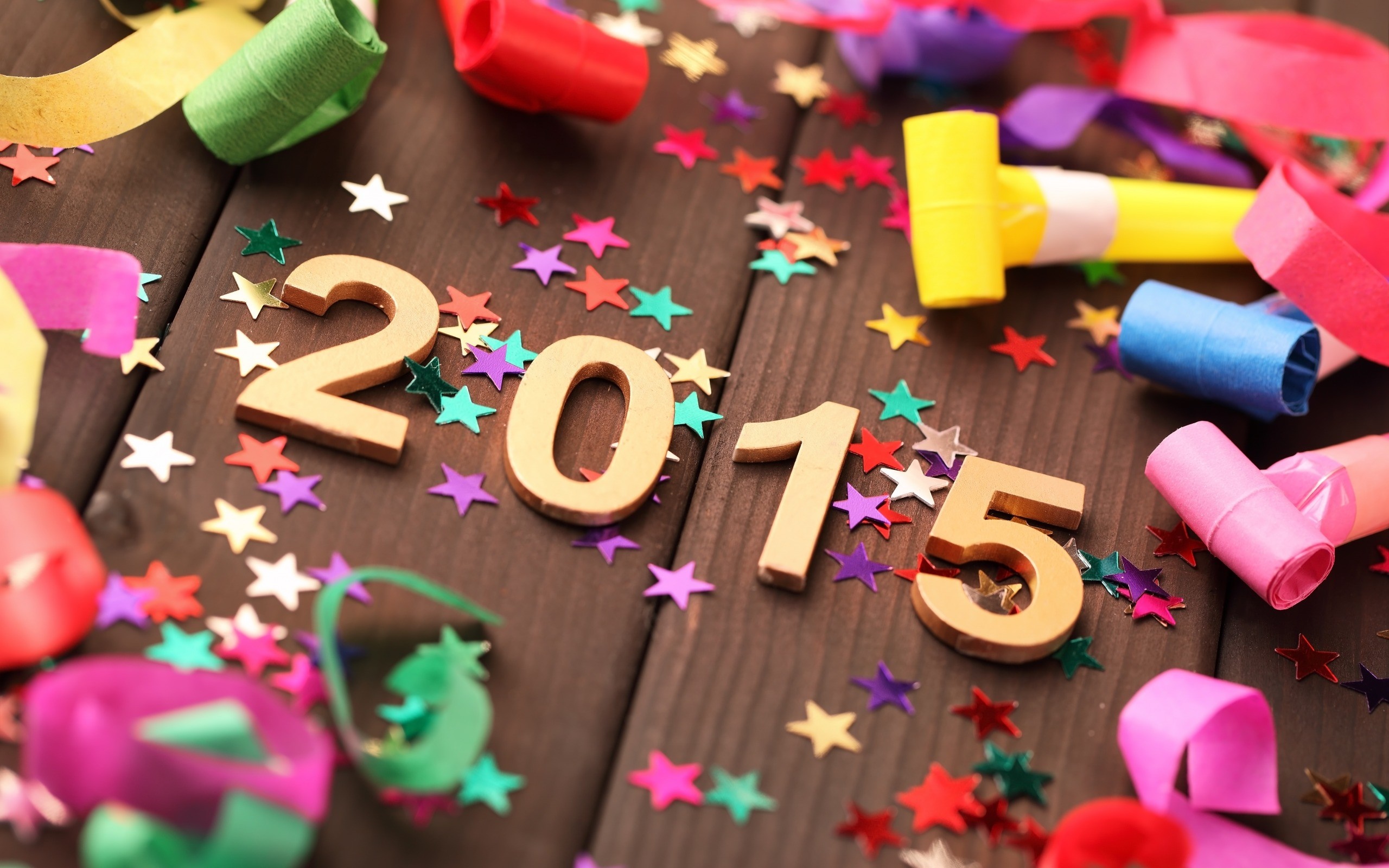 New Year 2015 party decorations with confetti HD Wallpaper