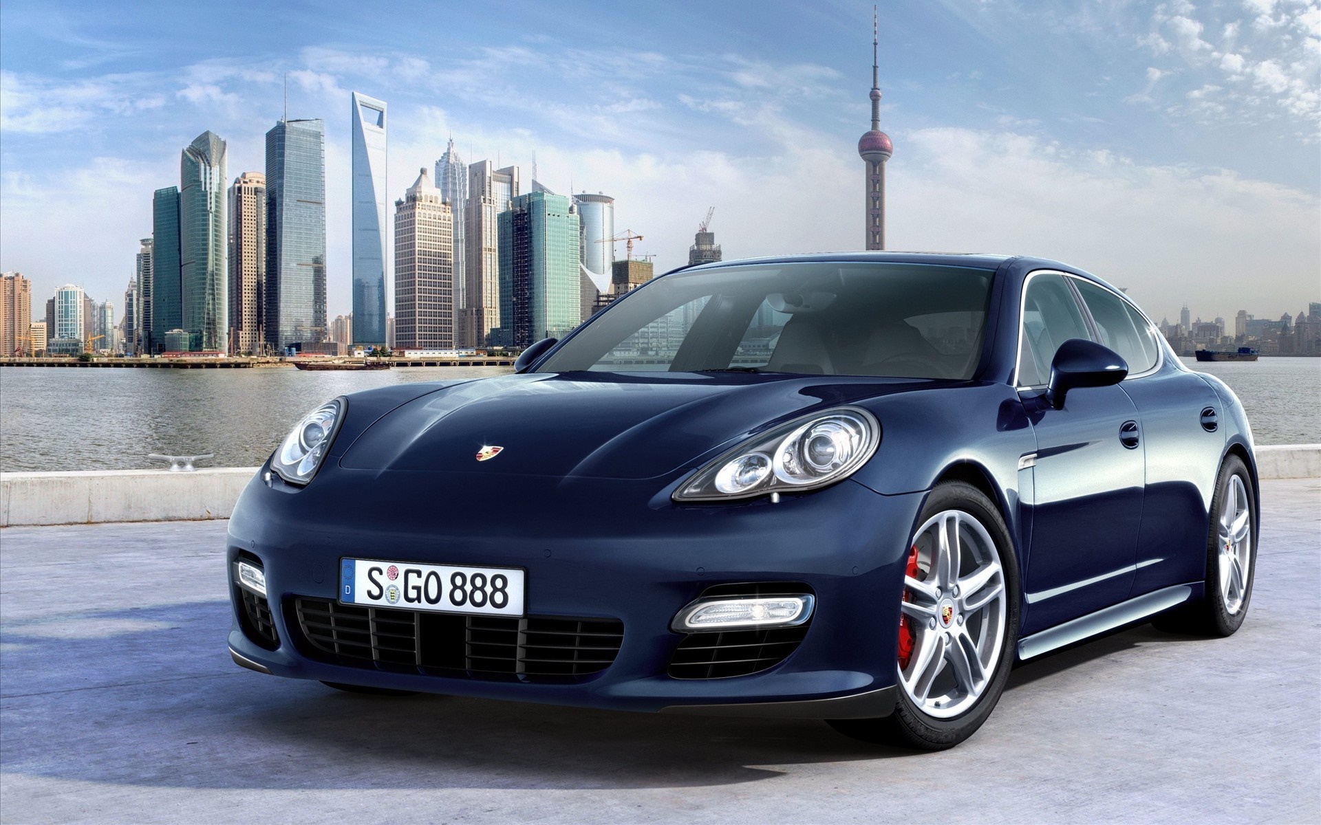 Blue Porsche Panamera in Shanghai HD Wallpaper