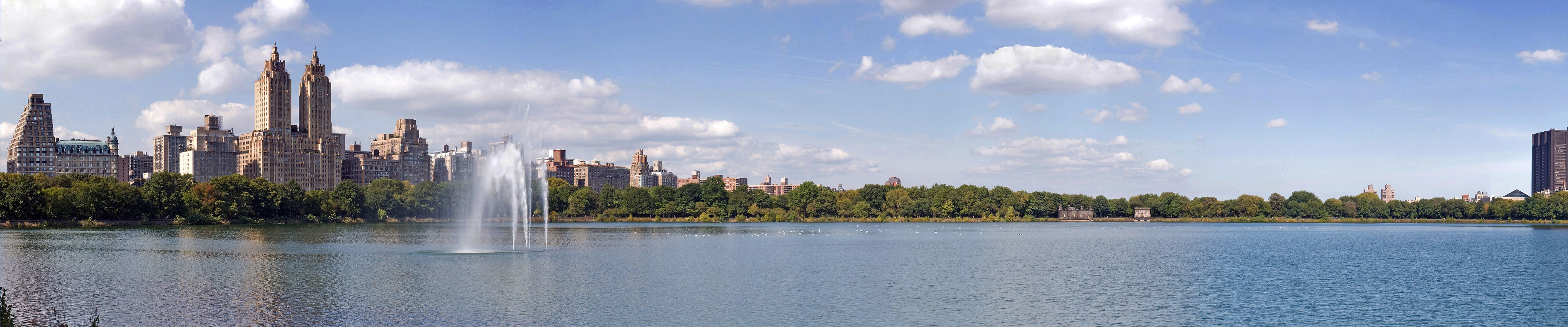 New York City skyline with Central Park reservoir and fountain HD Wallpaper