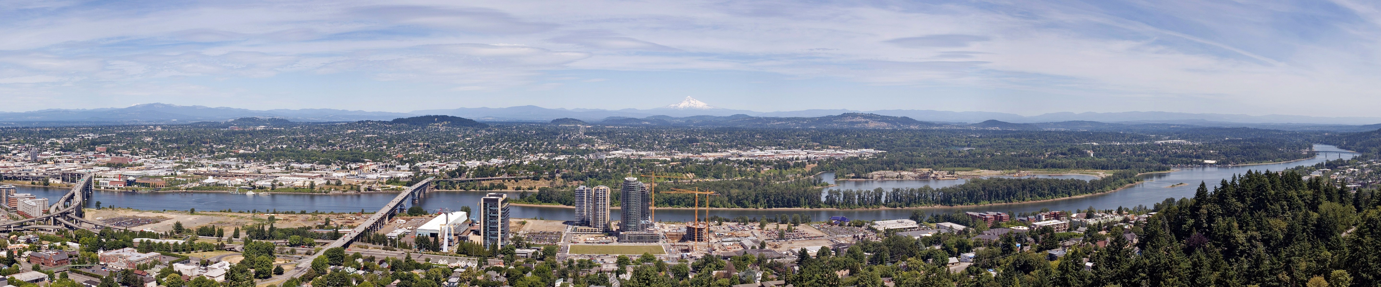 Panoramic cityscape of Portland, Oregon with Mount Hood in the distance HD Wallpaper