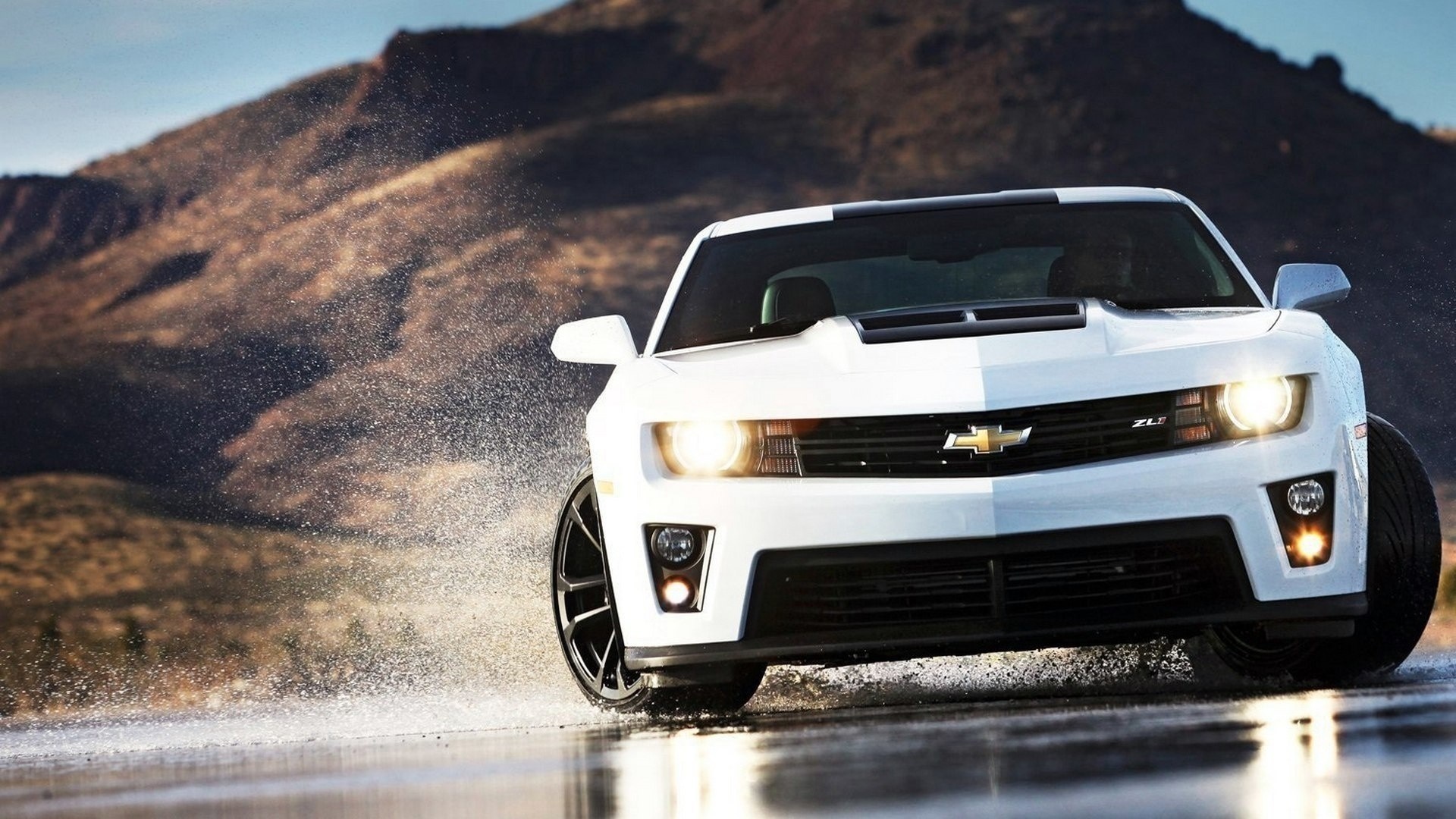 White Chevrolet Camaro ZL1 driving through water HD Wallpaper