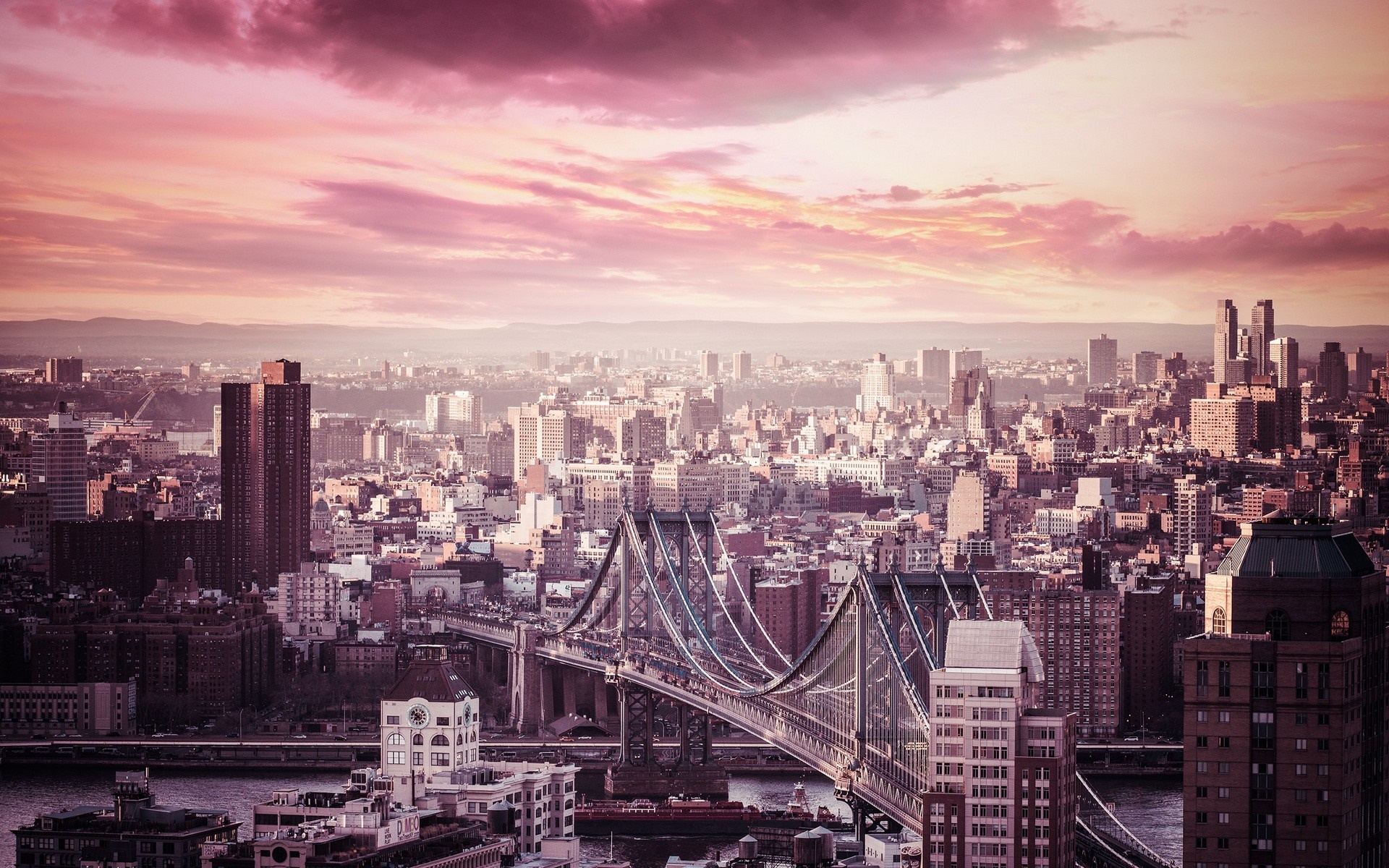 New York City Skyline at Sunset with Manhattan Bridge HD Wallpaper
