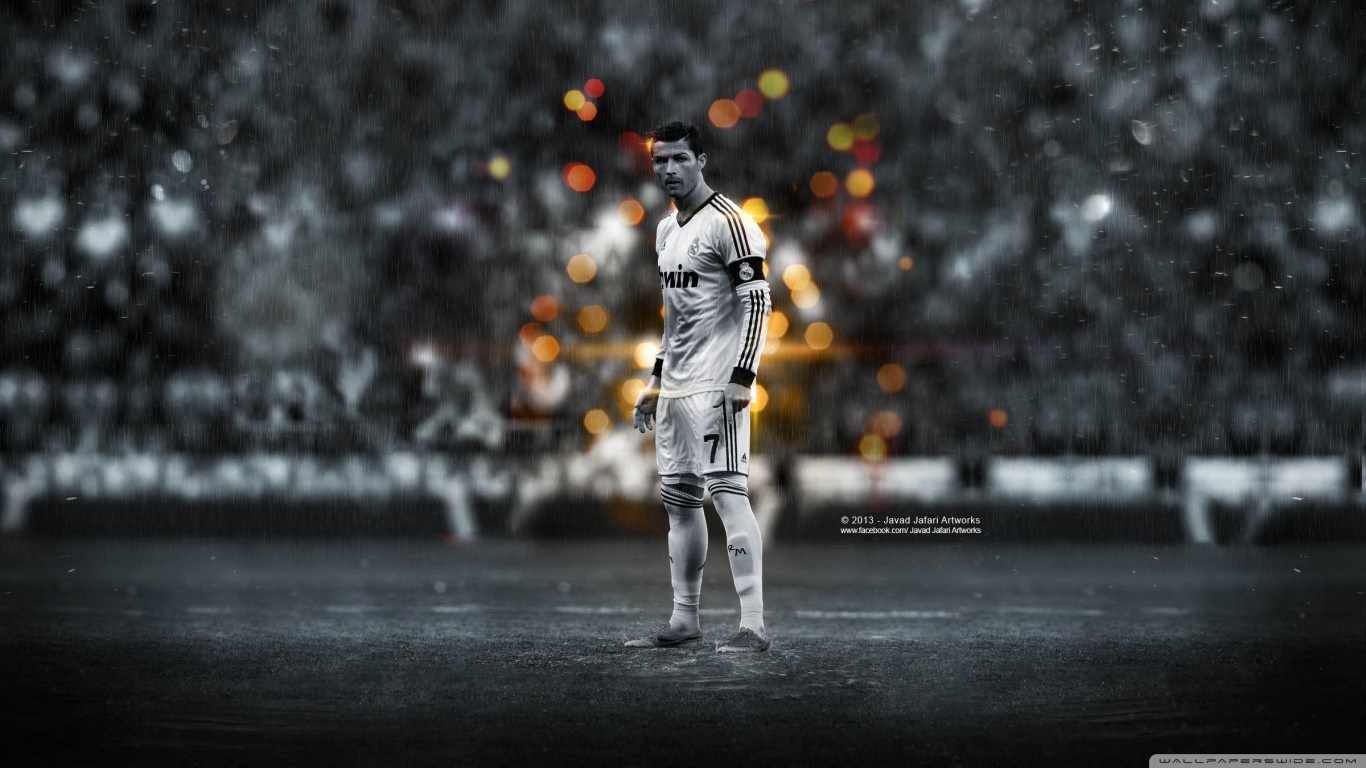 Cristiano Ronaldo in Real Madrid uniform HD Wallpaper