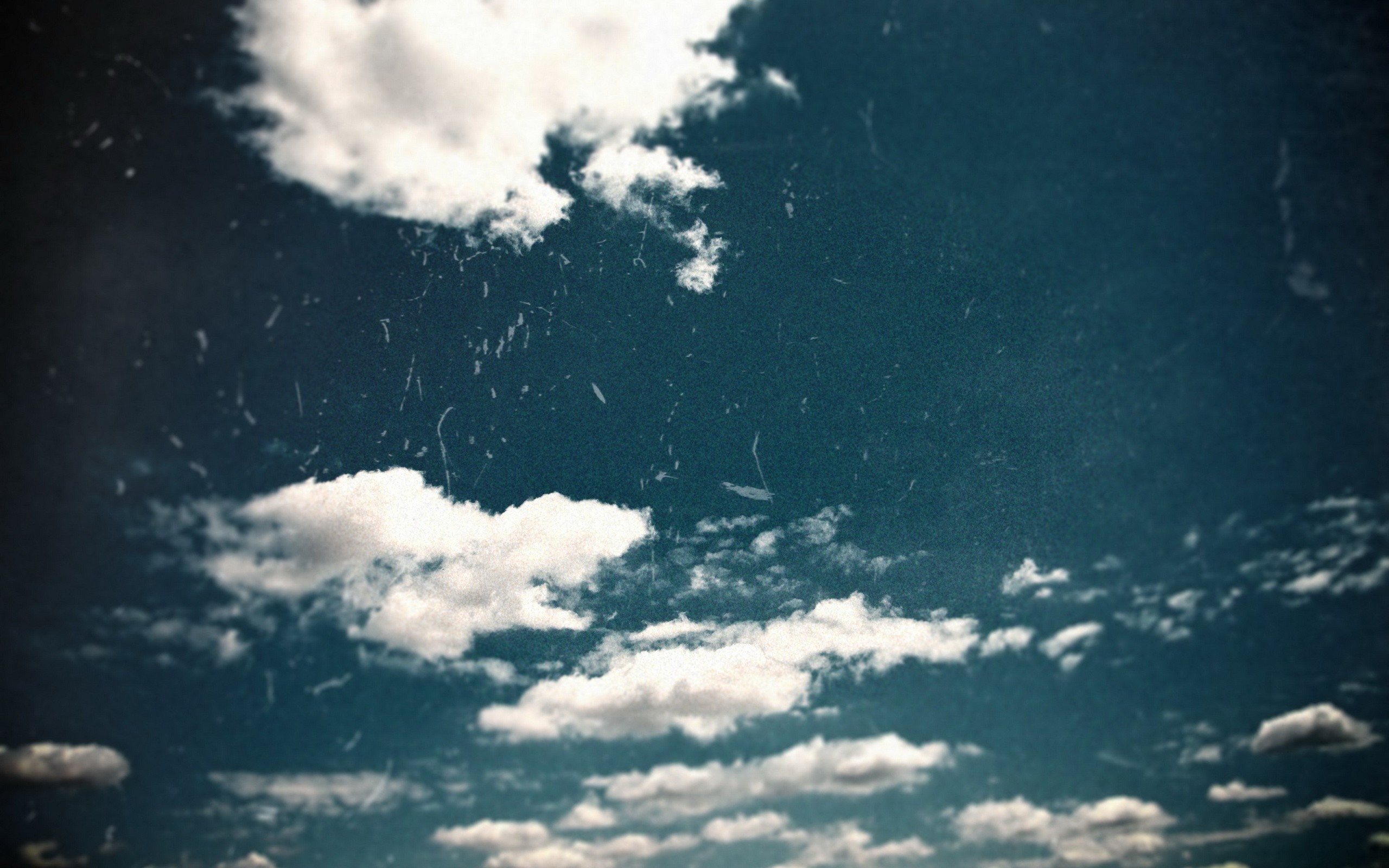 Clouds in the sky with sunlight HD Wallpaper