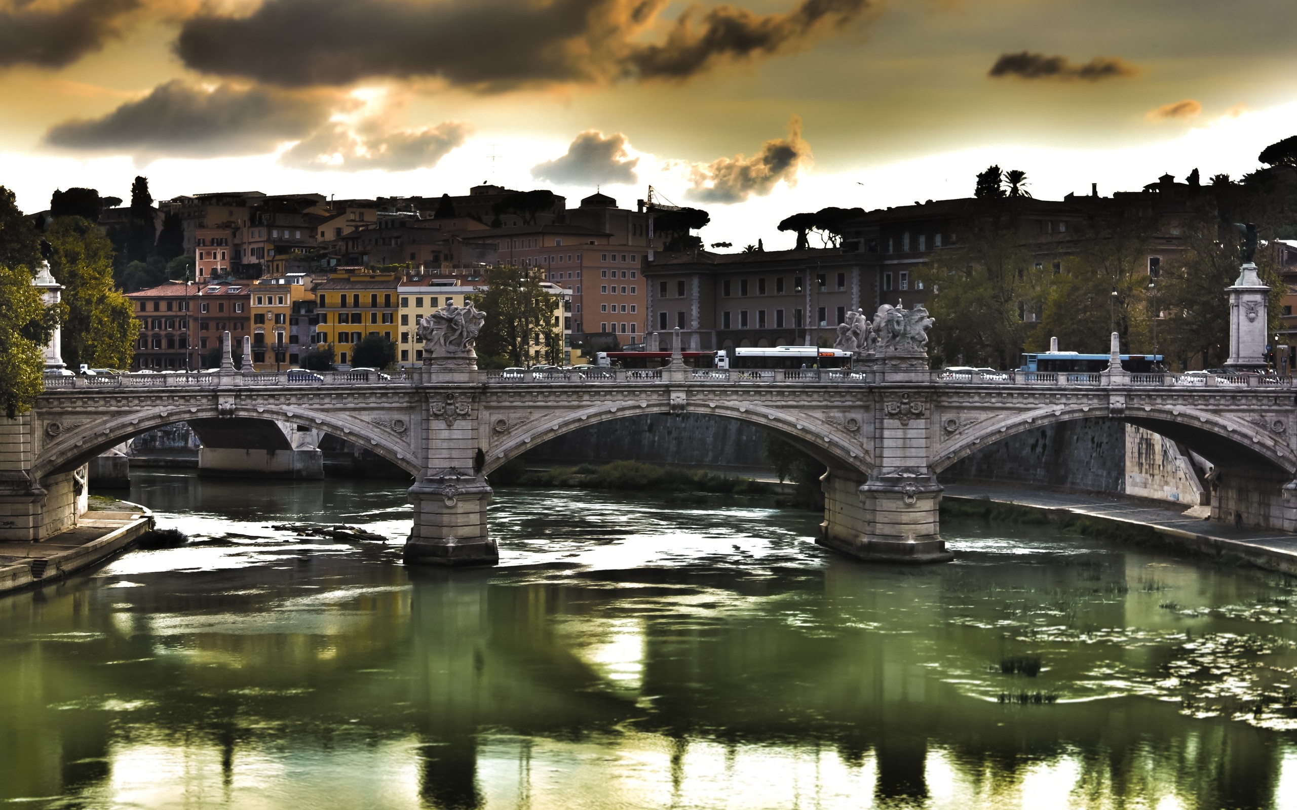 Ponte Sant'Angelo bridge over the Tiber River in Rome HD Wallpaper