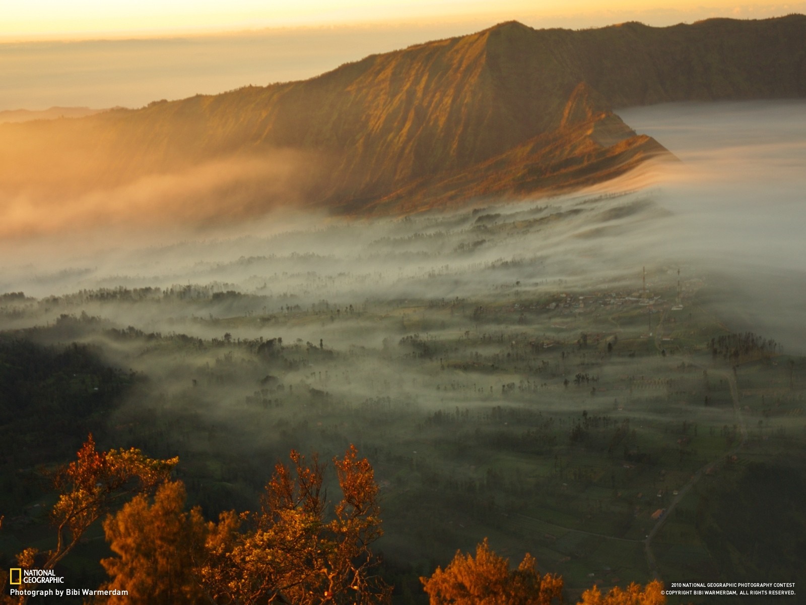Mountain landscape with mist at sunrise HD Wallpaper