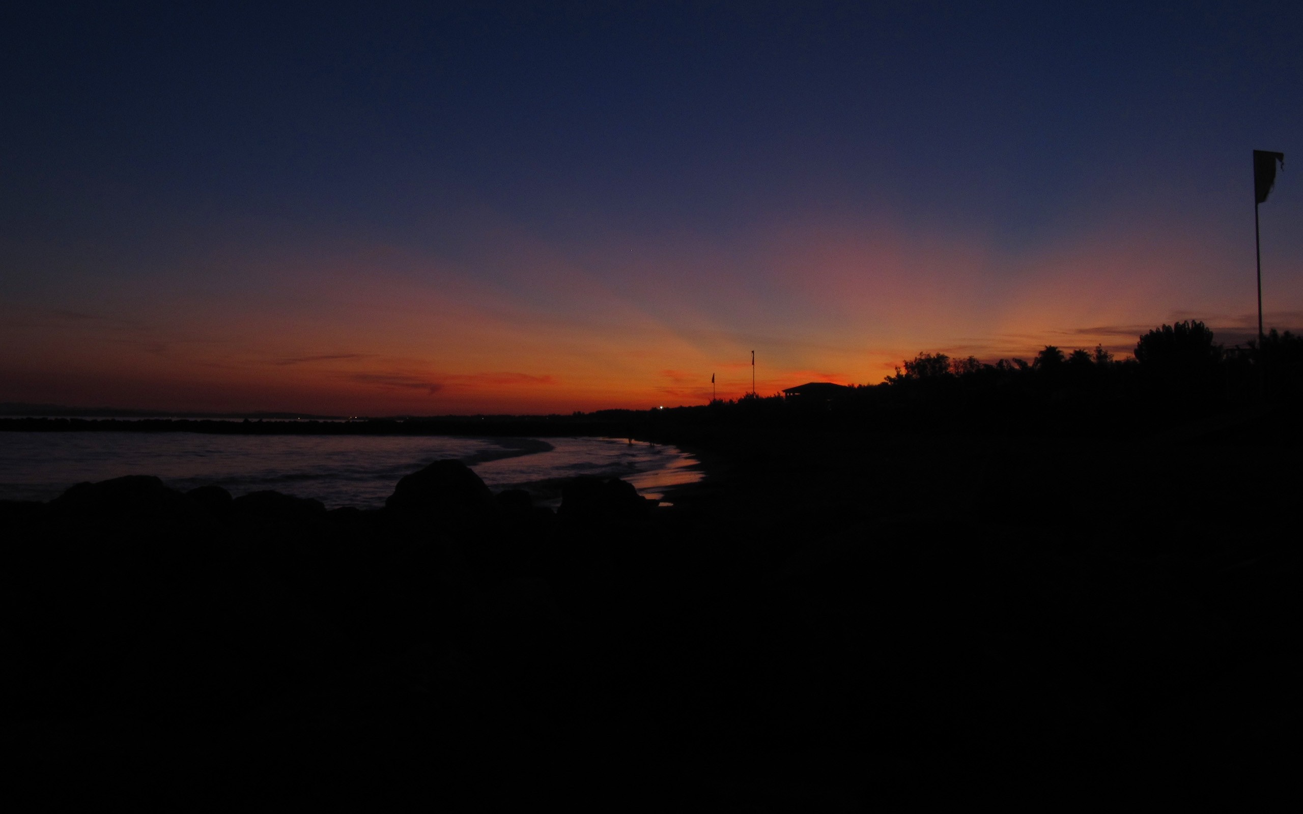 Sunset over the sea at Vias Plage HD Wallpaper