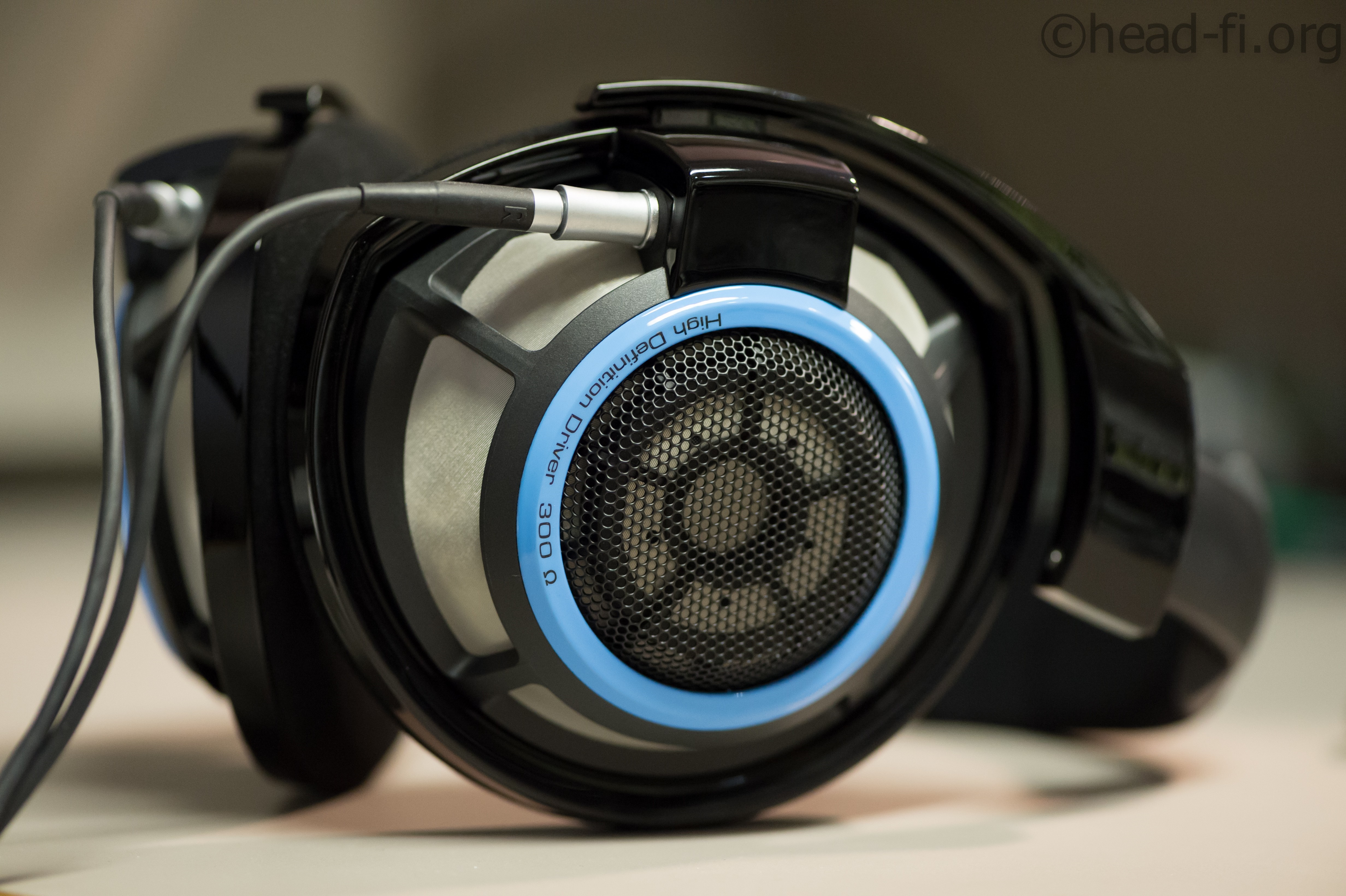 Sennheiser High Definition Driver 300 Q Headphones HD Wallpaper