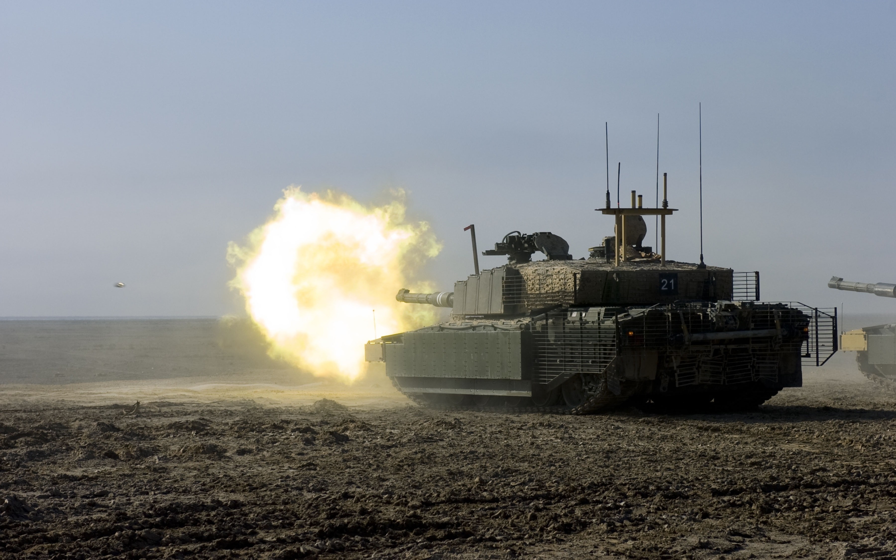 Challenger 2 tank firing a projectile HD Wallpaper