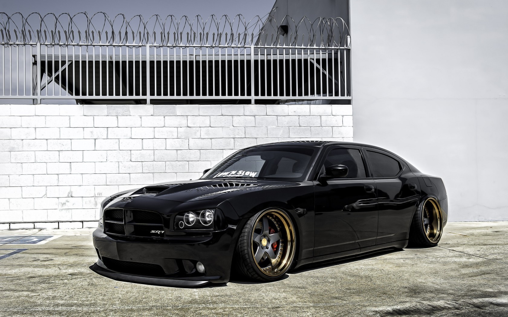 Black Dodge Charger SRT with custom rims HD Wallpaper