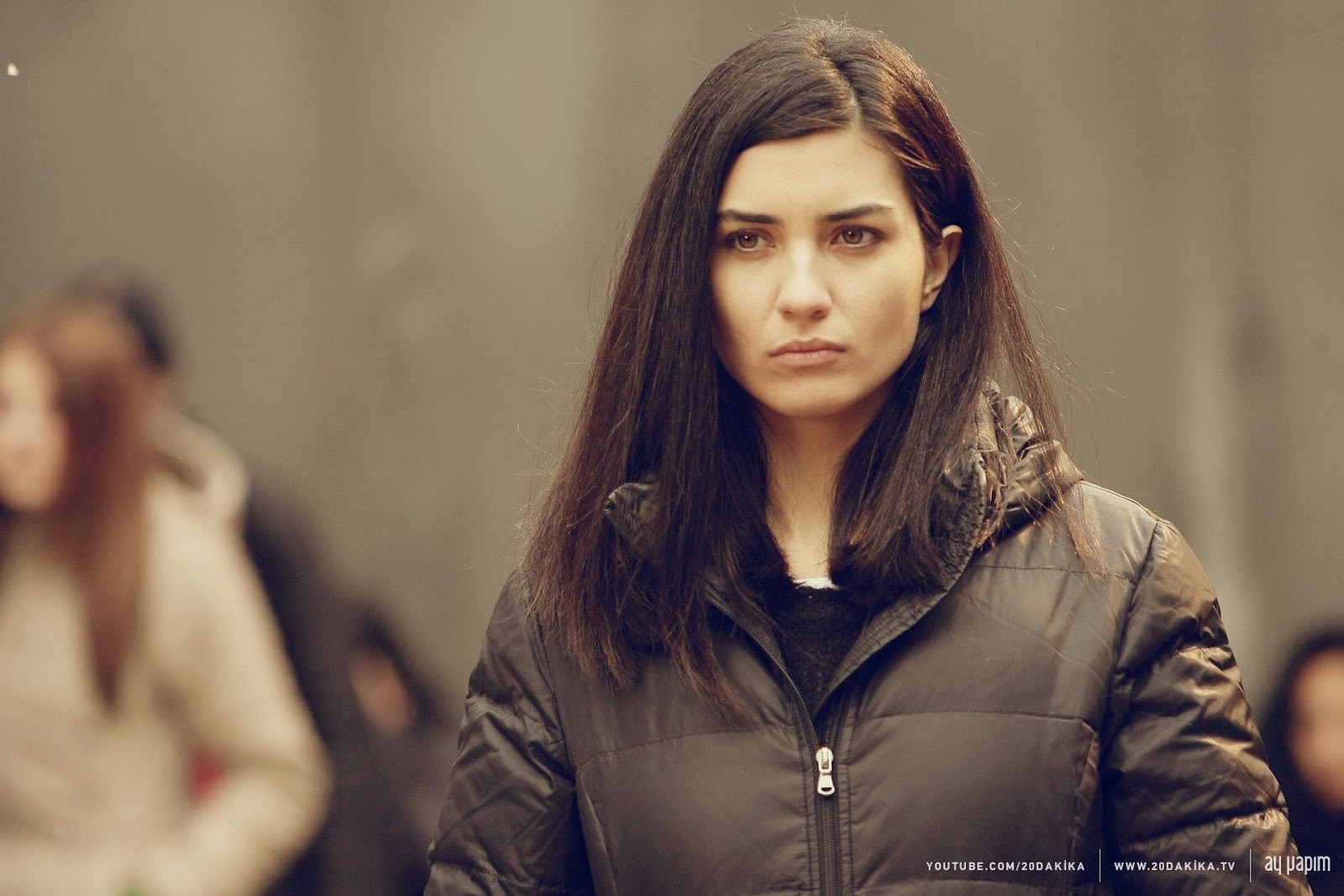 Tuba Büyüküstün in a black puffer jacket HD Wallpaper