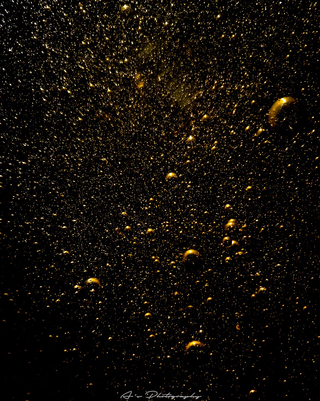Abstract macro texture of gold bubbles HD Phone Wallpaper