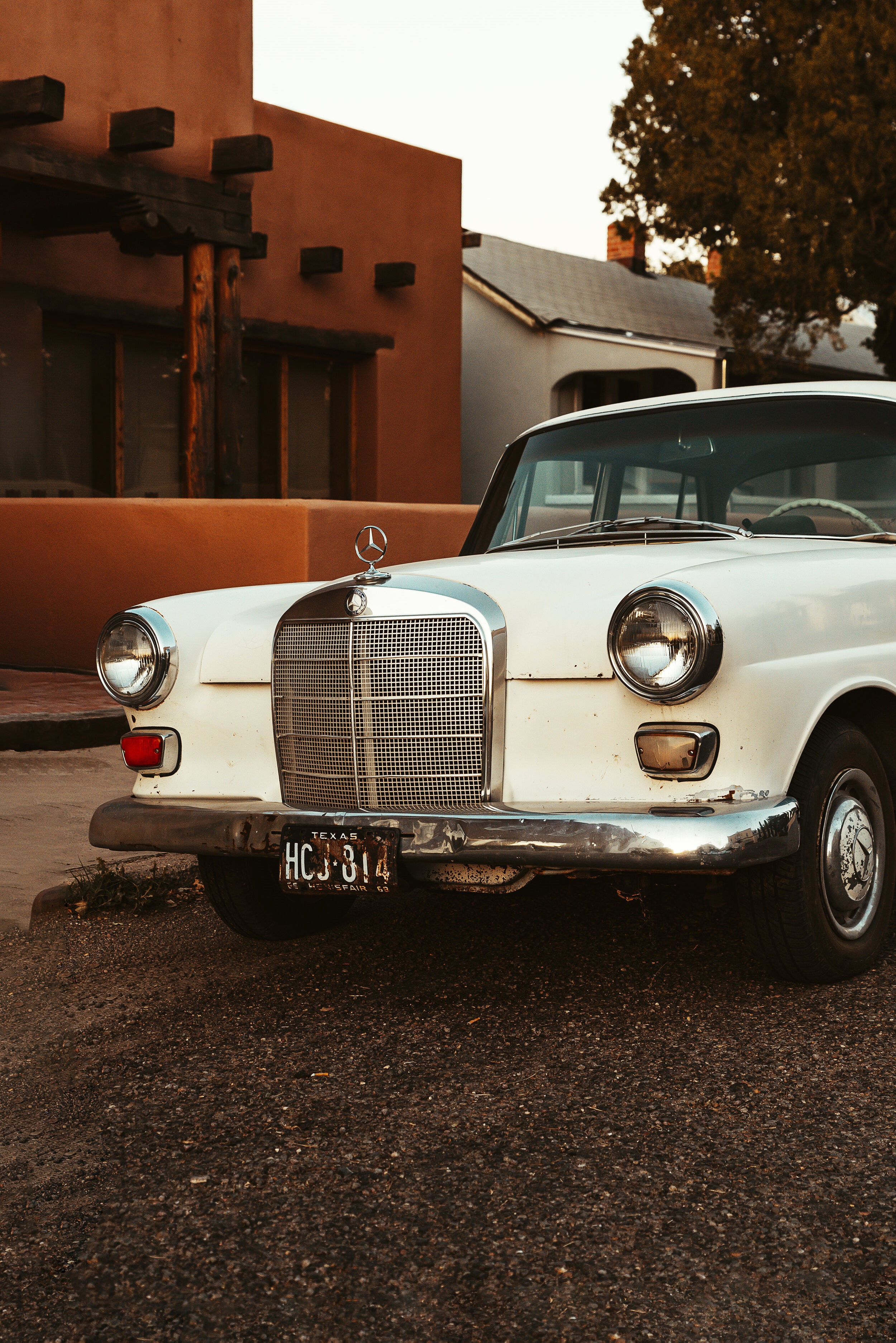 White Mercedes Benz car with license plate HCJ-314 HD Phone Wallpaper