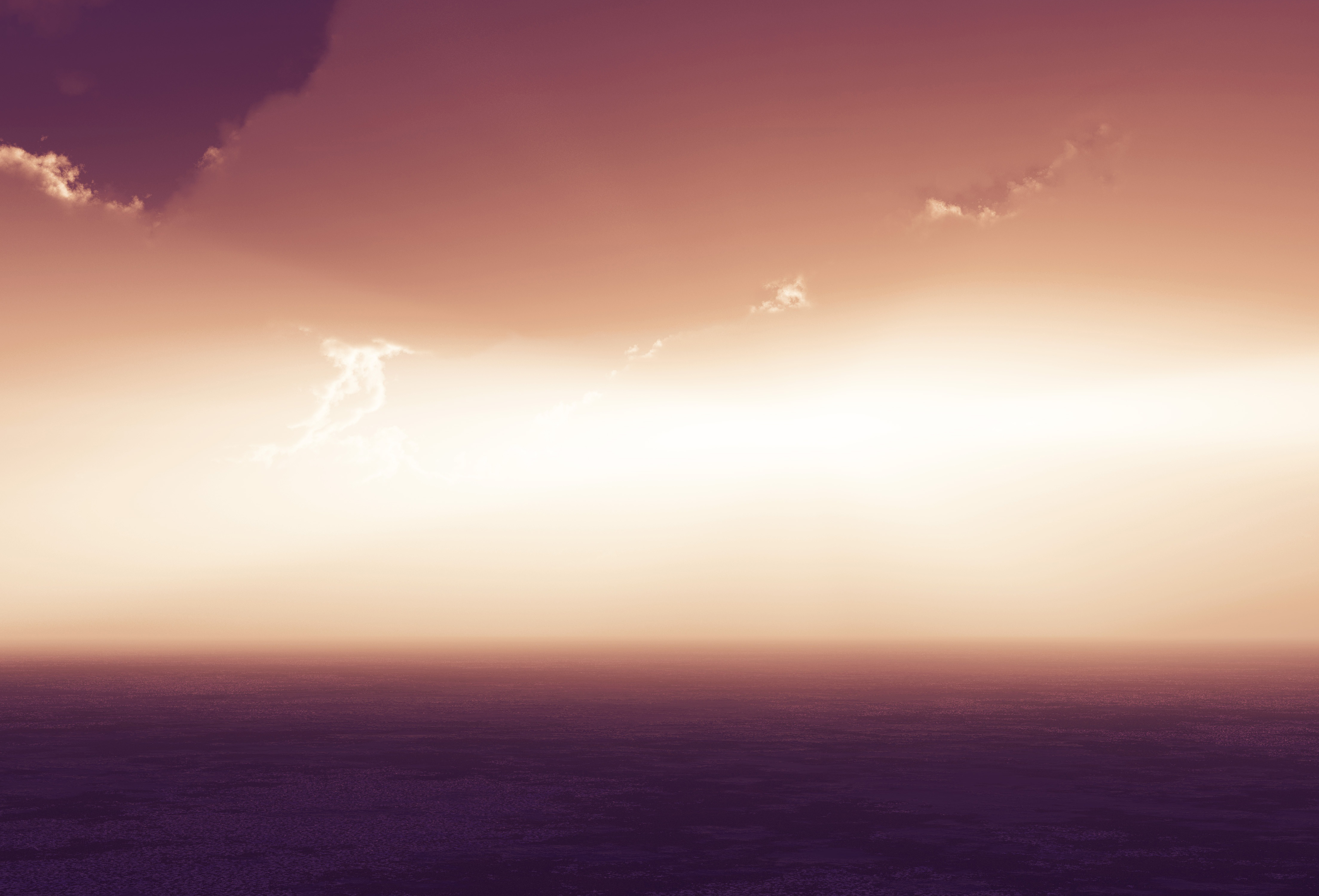 Sunset over the ocean horizon HD Wallpaper