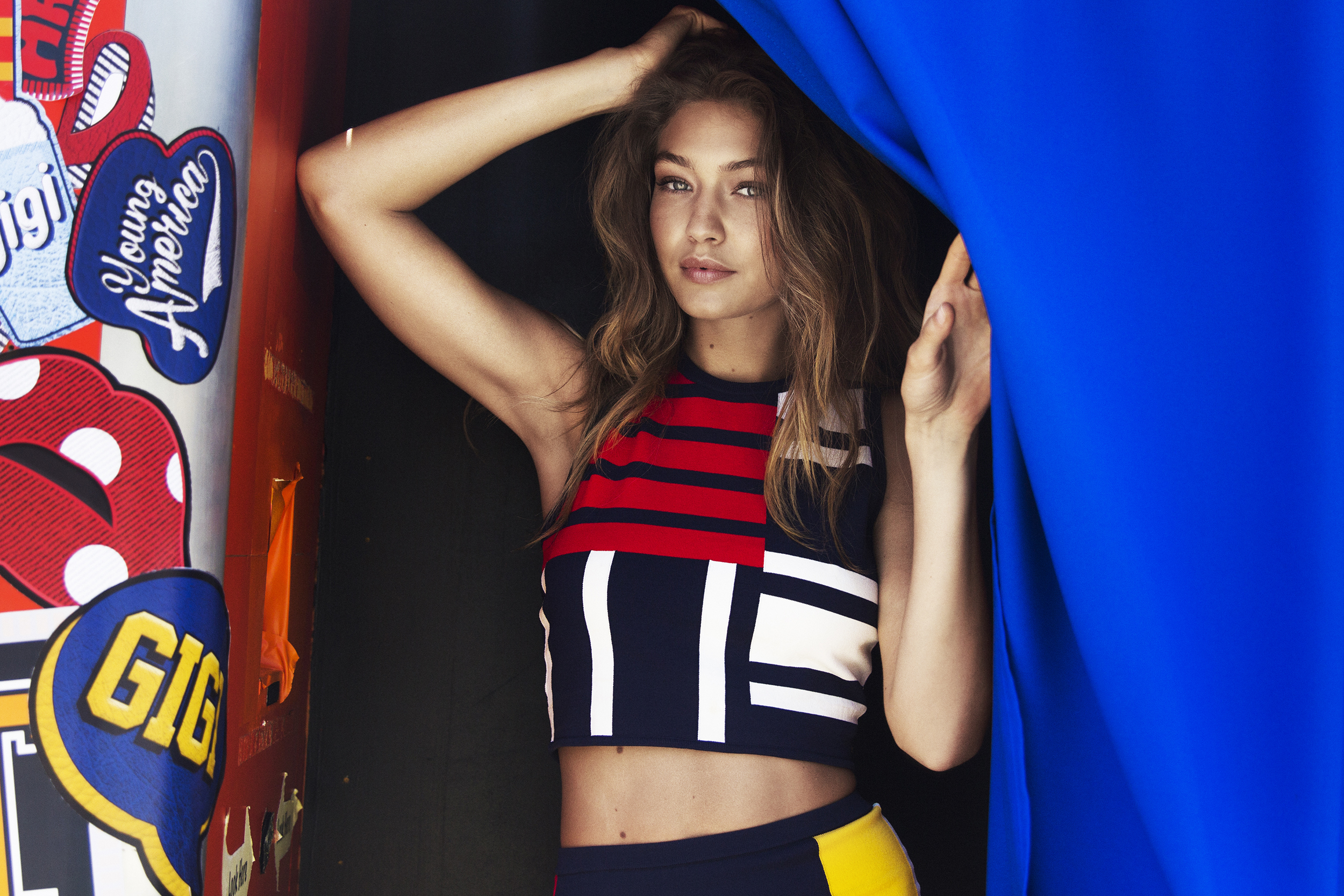Gigi Hadid HD Wallpaper