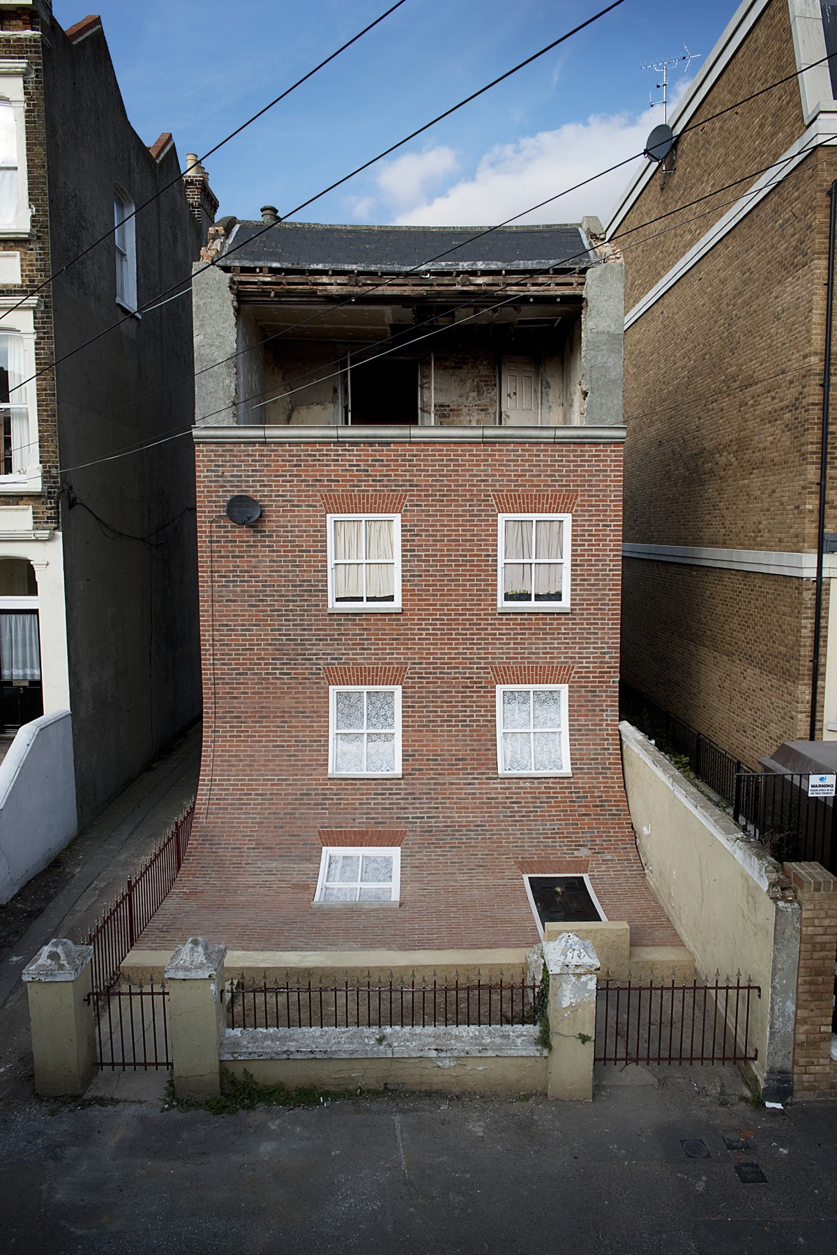 Alex Chinneck's Melting House Artwork HD Phone Wallpaper